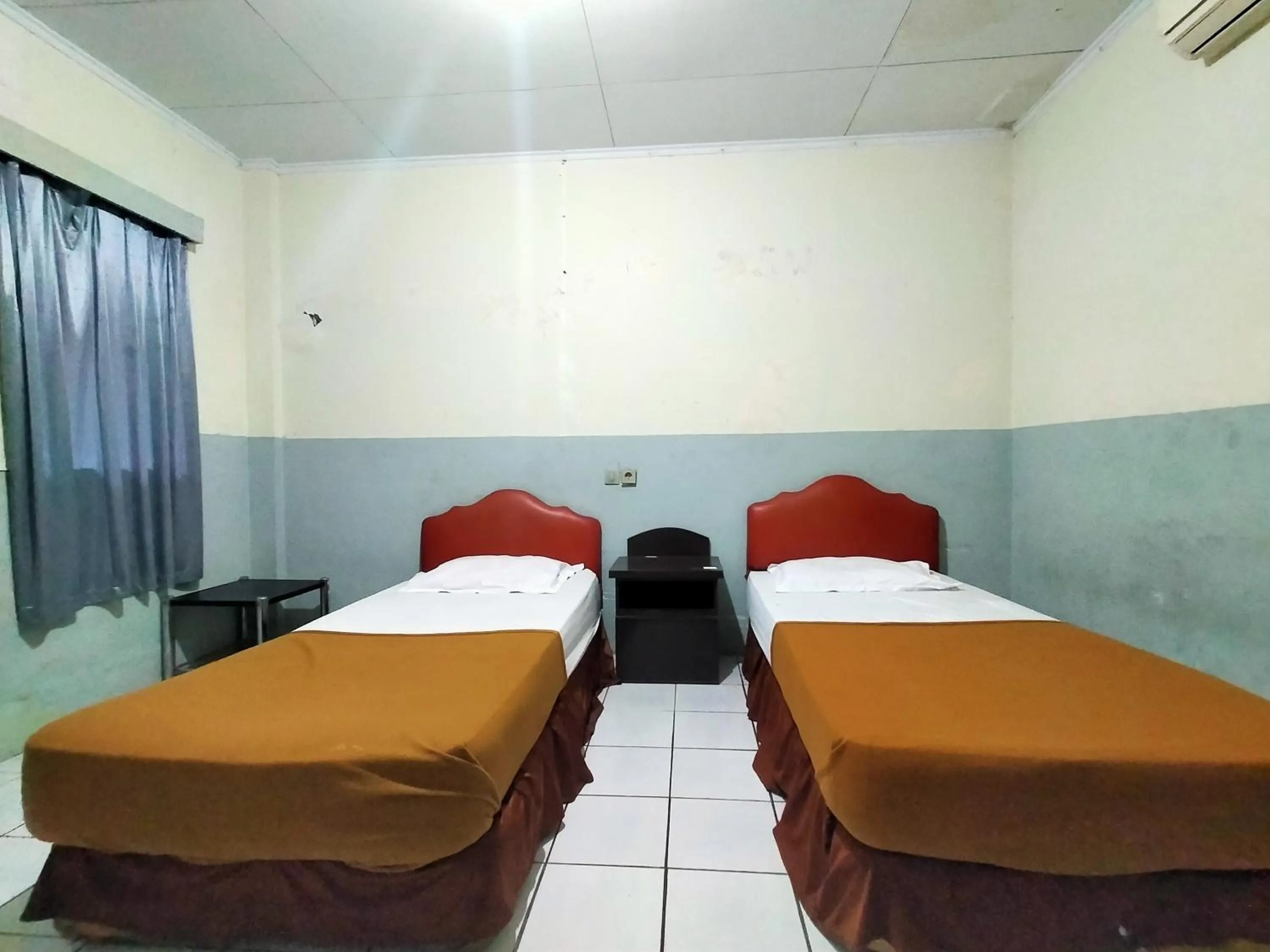 Superior Twin Room in Hotel Nirwana Ternate RedPartner