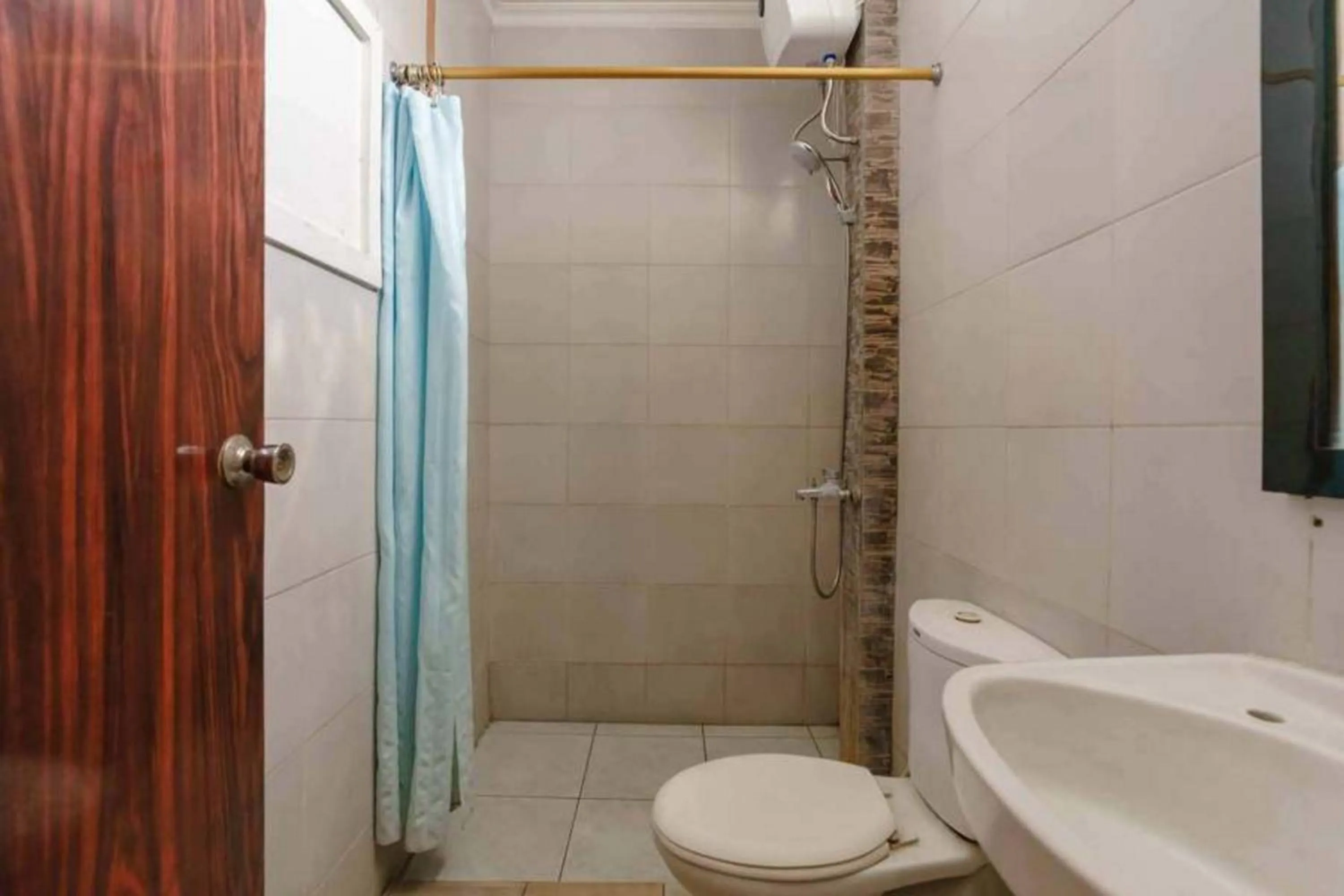 Standard Double Room in RedDoorz at Dwipa Wisata Hotel Lampung