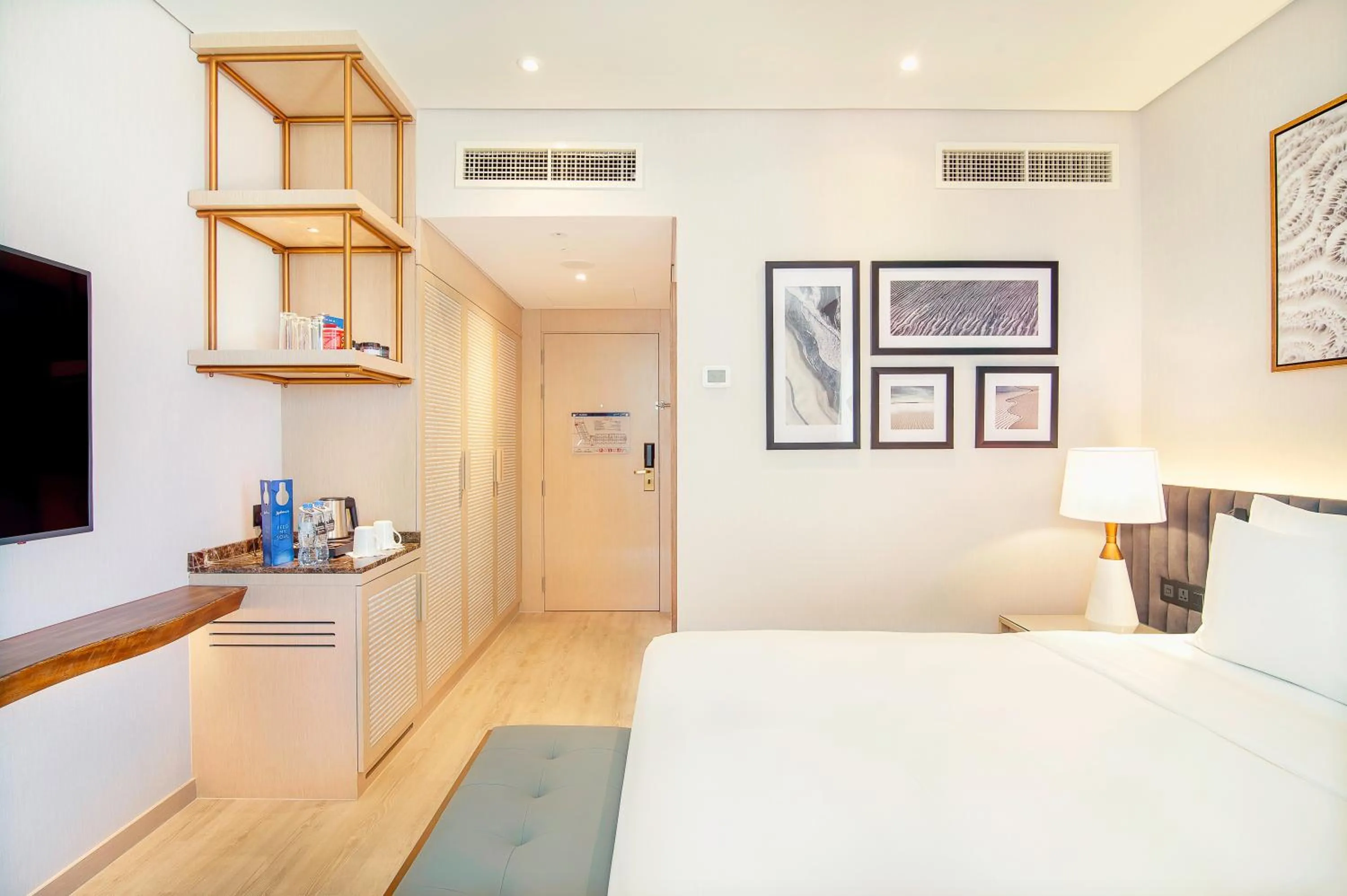 Premium Room with Sea View Including Complimentary access to Surf Pool, Adventure Park, Wave Pool and Lazy River in Radisson Blu Hotel & Resort, Abu Dhabi Corniche