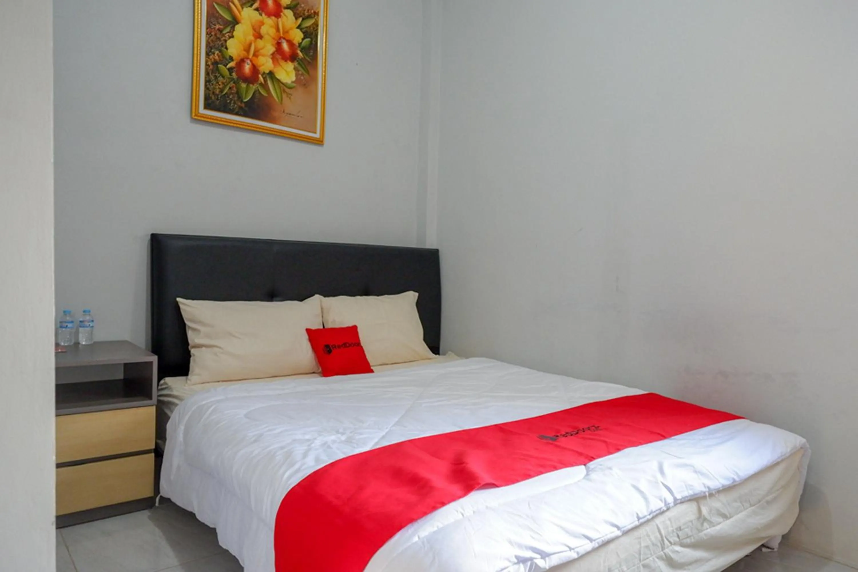 Double Room in RedDoorz near Jalan Adi Sucipto Solo