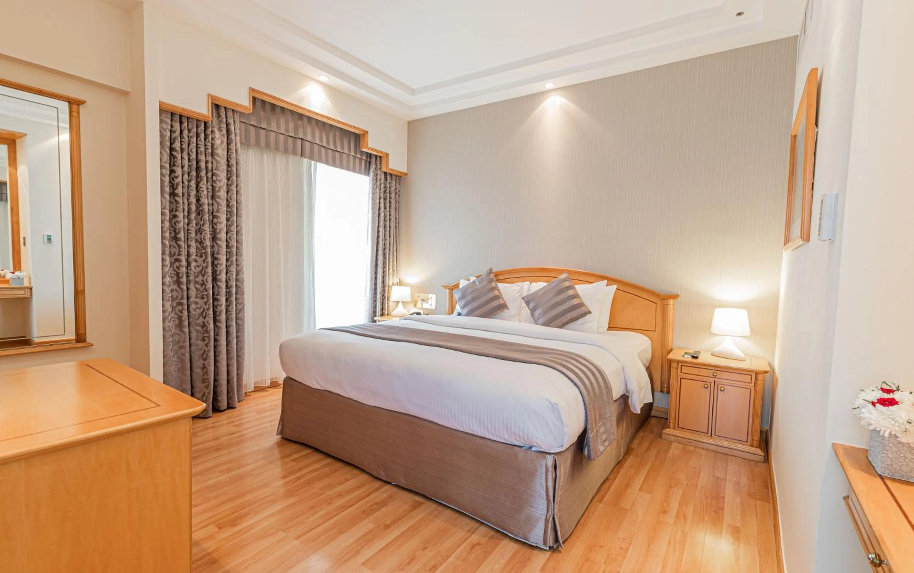 One Bedroom Suite in Millennium Downtown