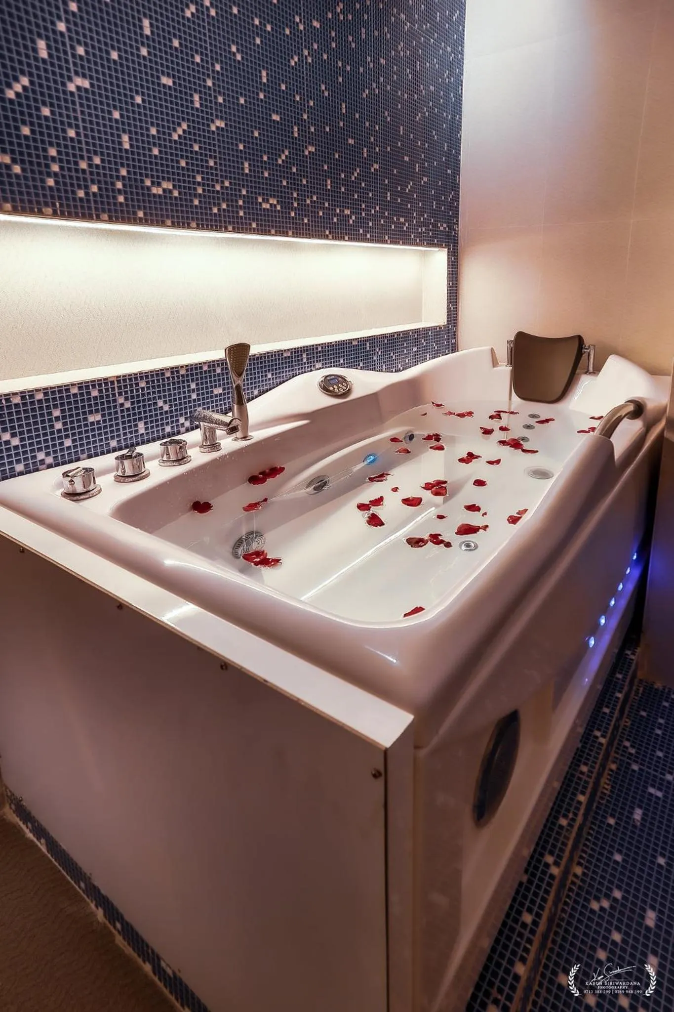 Superior Suite in Beach & Bliss Mirissa