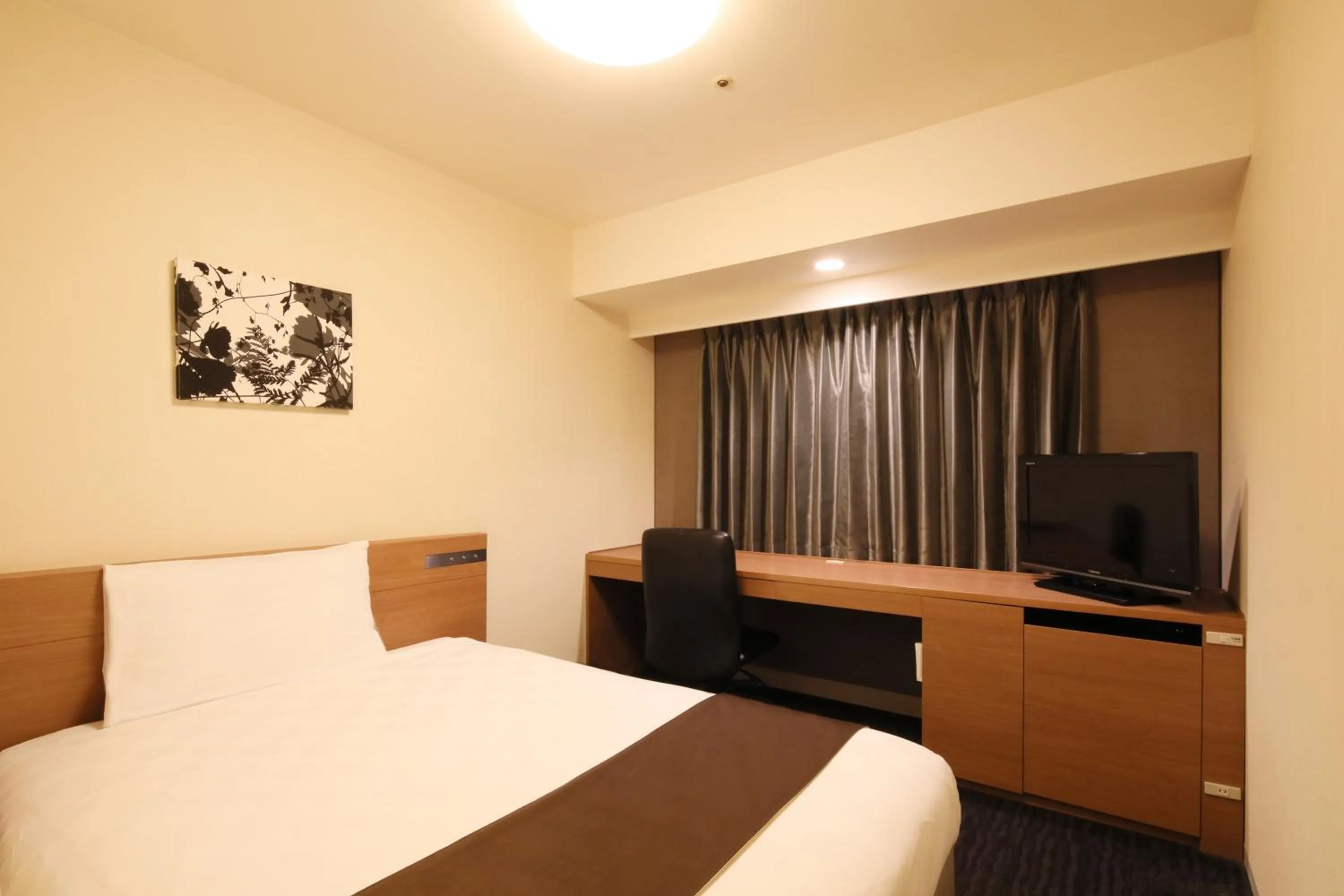 Single Room - Smoking in Hiroshima Tokyu REI Hotel