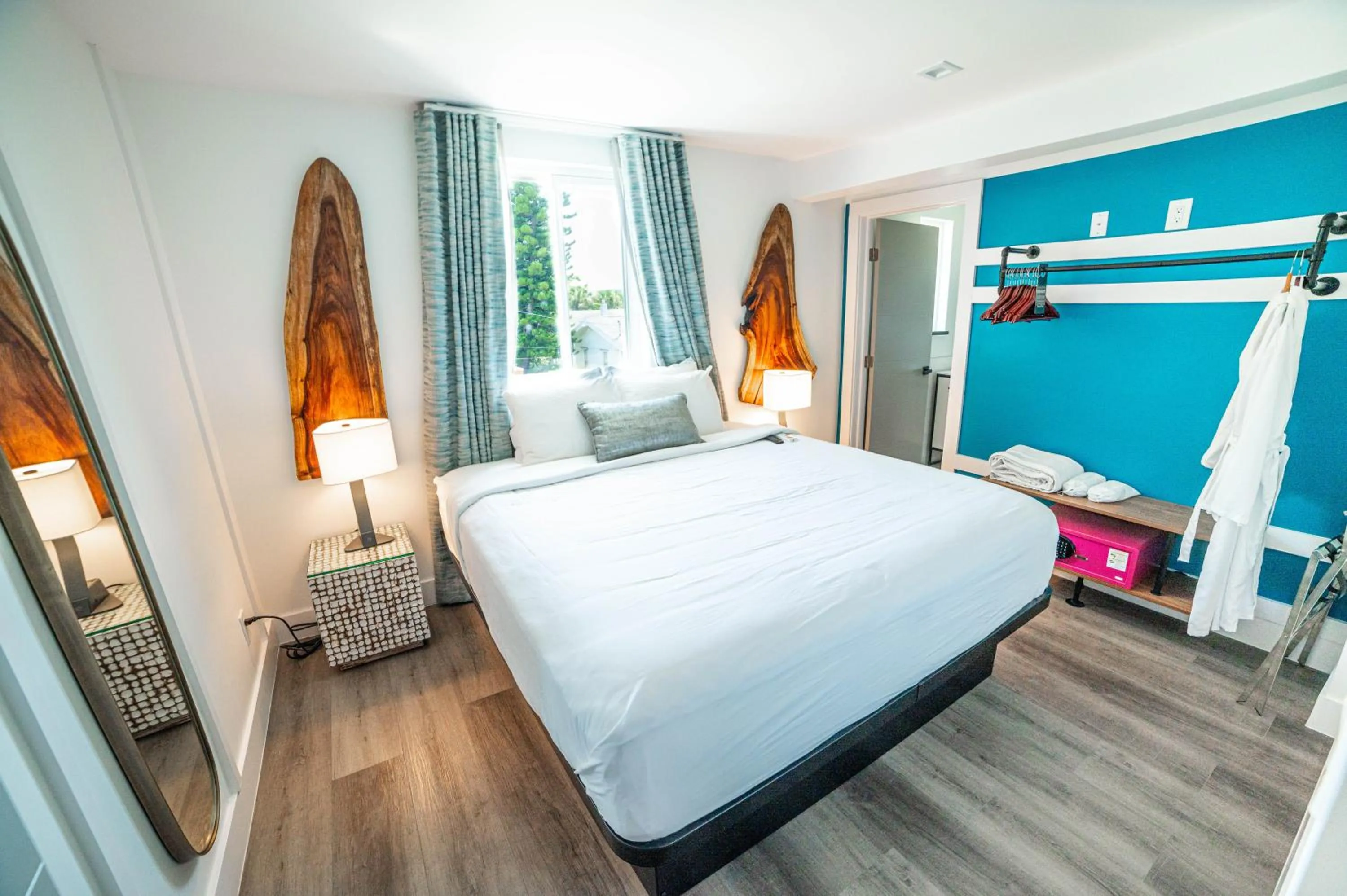 King Suite with Ocean View in The Saint Hotel