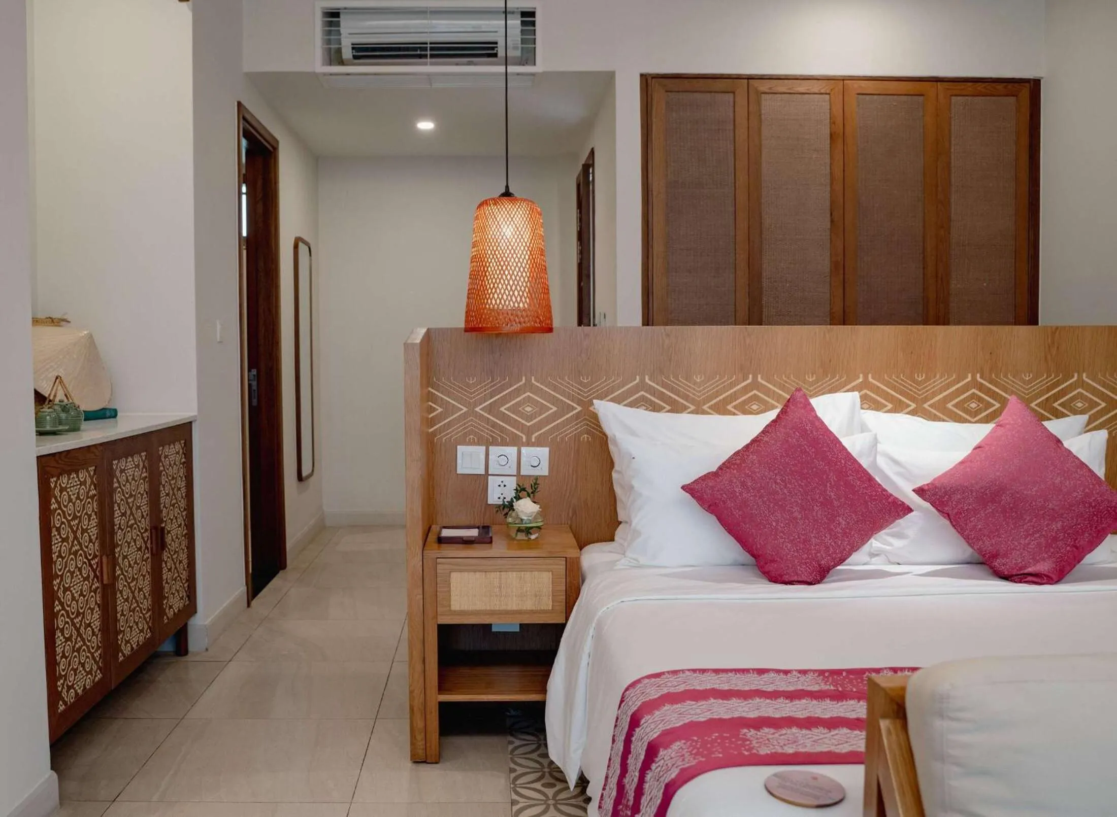 Pax Garden View with King Bed in Pax Ana Doc Let Resort & Spa