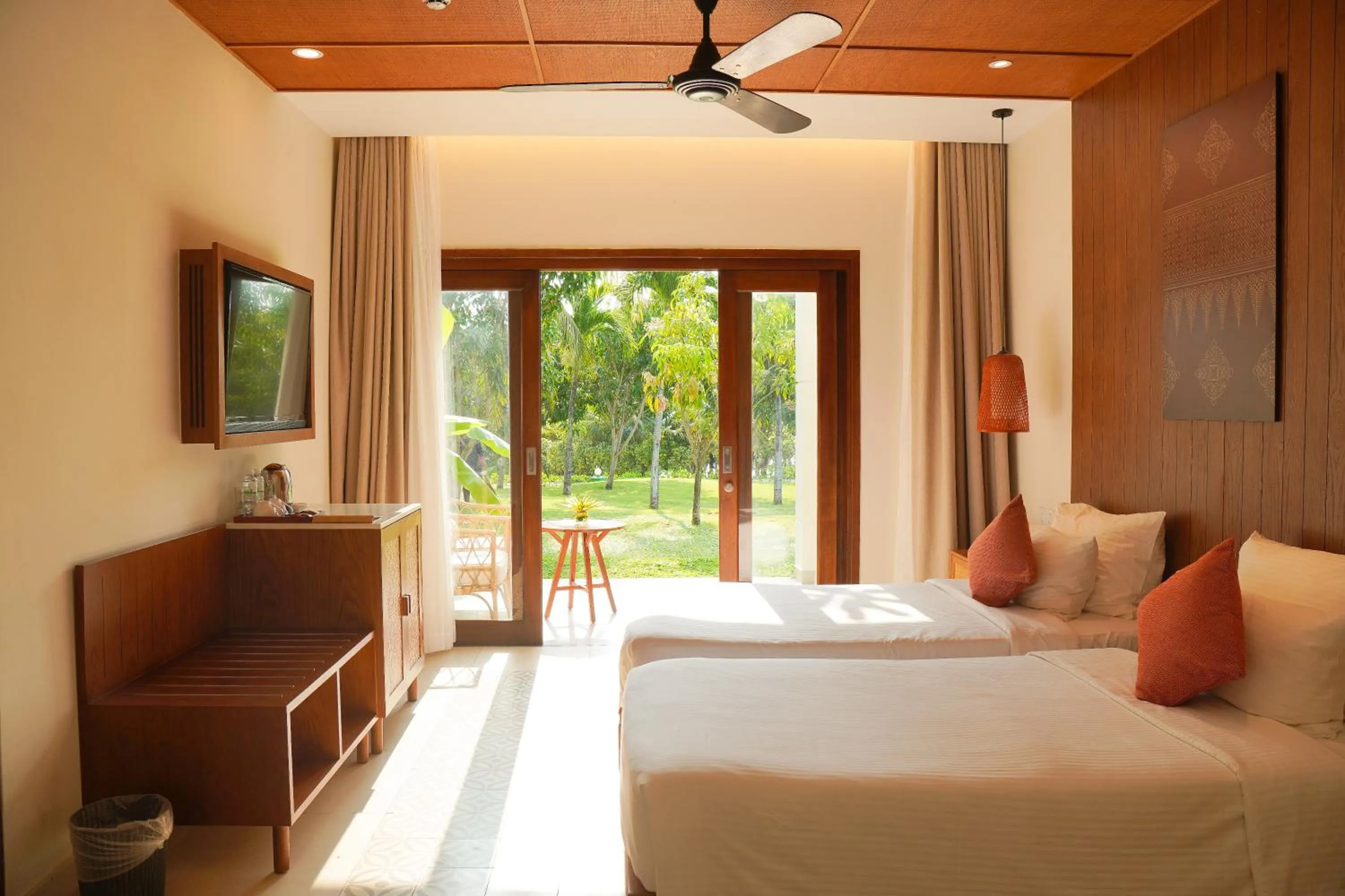 Pax Garden View with Two Single Beds in Pax Ana Doc Let Resort & Spa
