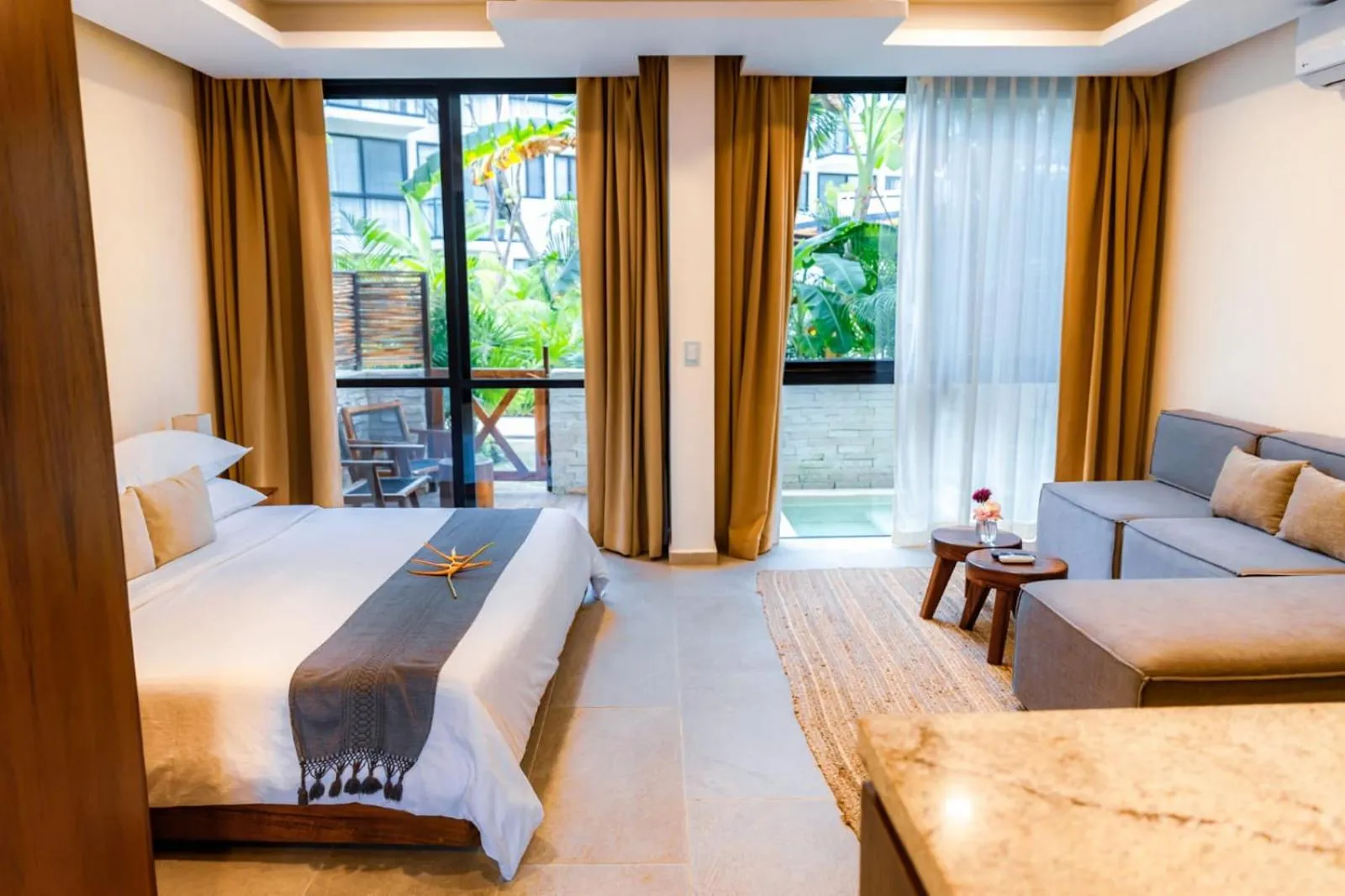 Deluxe King Studio in The Waves Tulum by BNB Experience