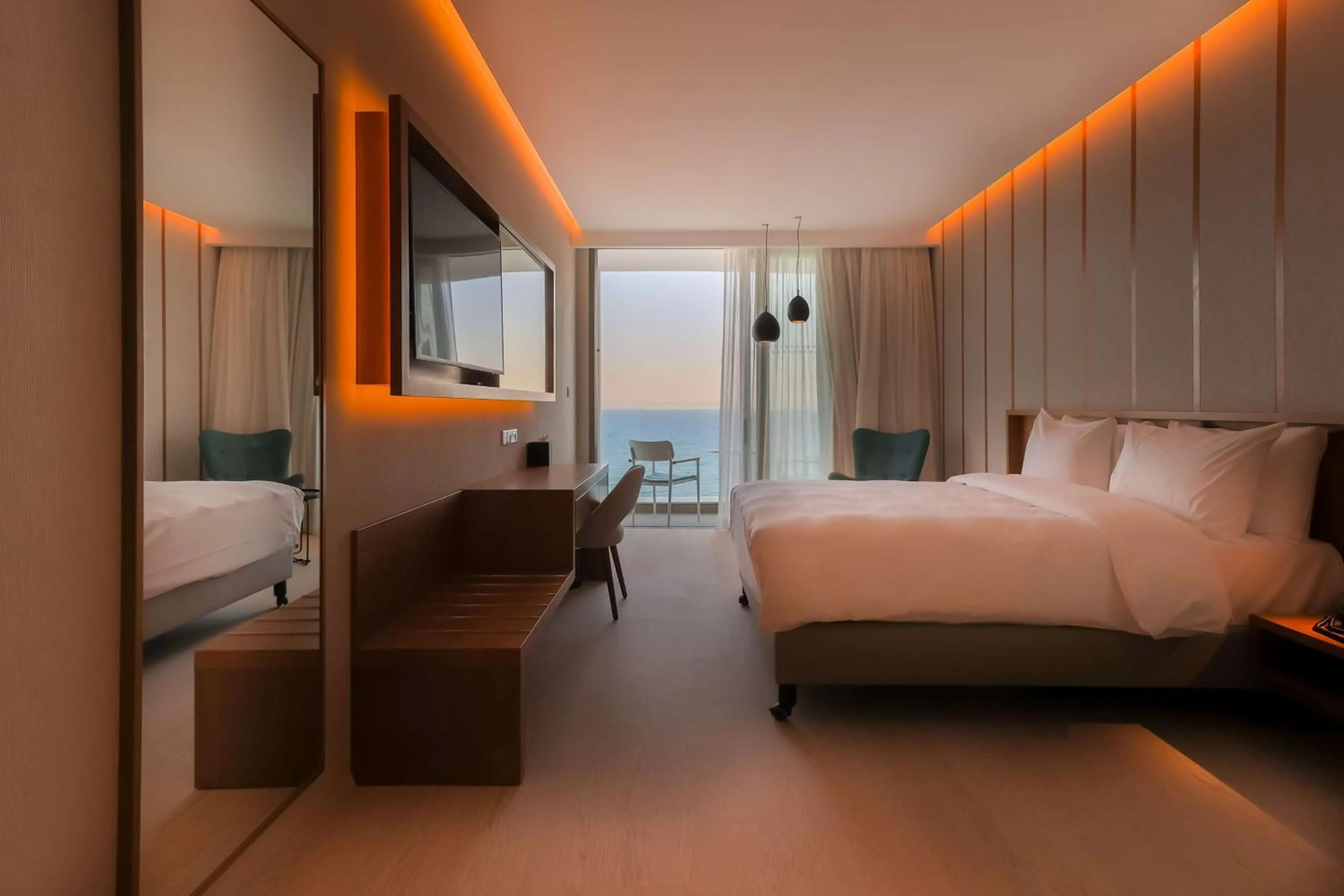 Standard Room with Balcony and Sea view in Radisson Beach Resort Larnaca