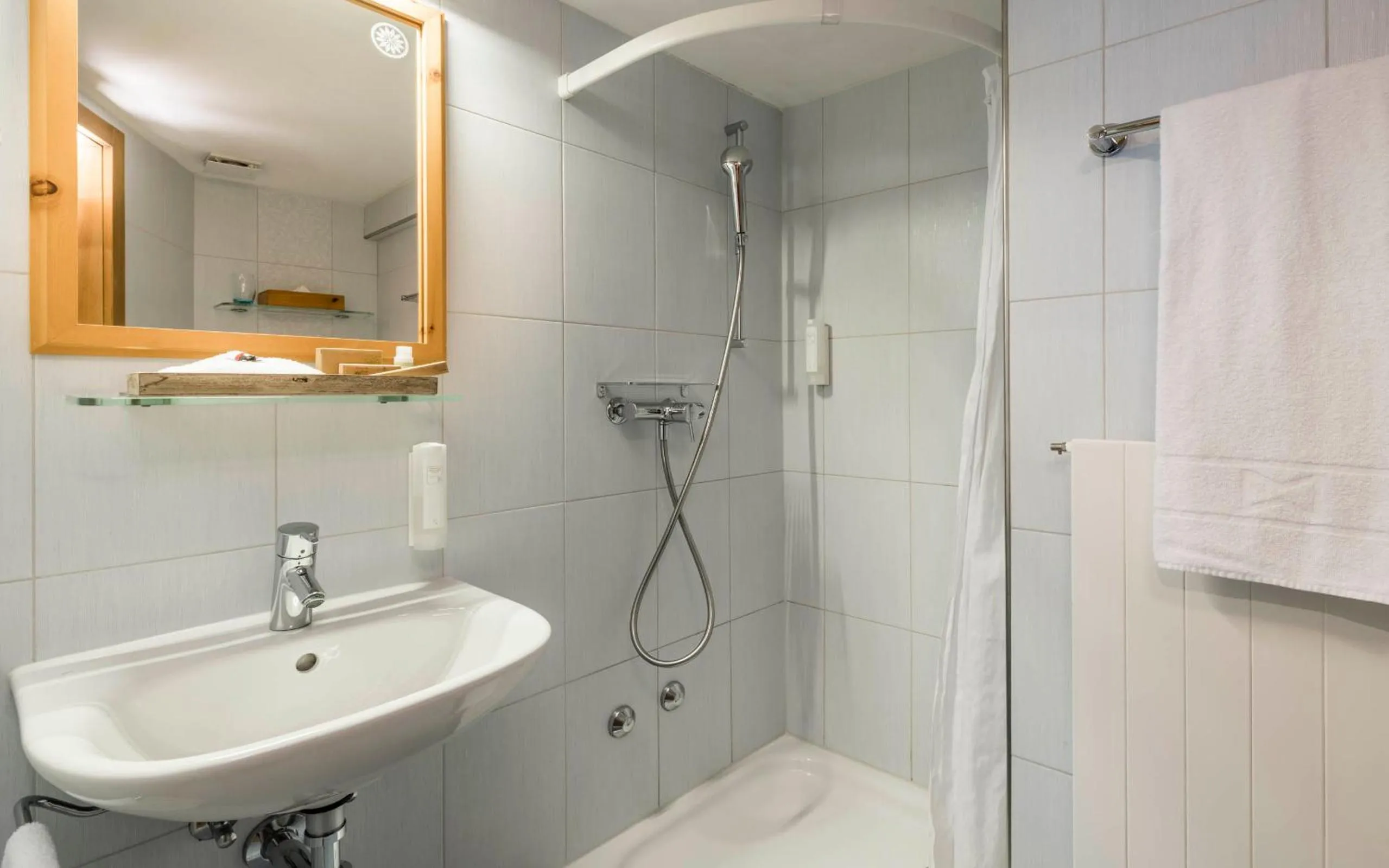 Economy Single Room in Hotel Stern Chur