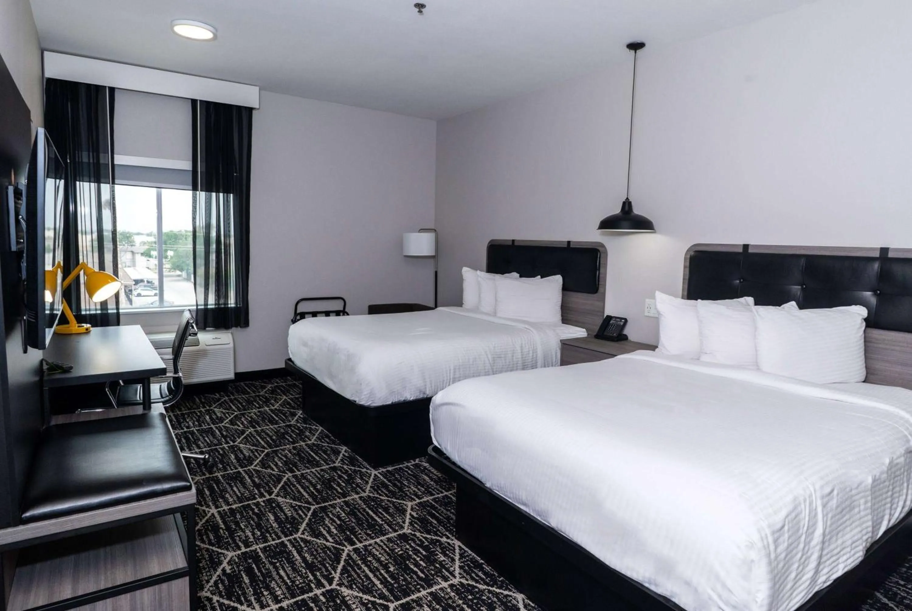Queen Room with Two Queen Beds - Mobility Access/Non-Smoking in La Quinta Inn & Suites by Wyndham Corpus Christi Southeast
