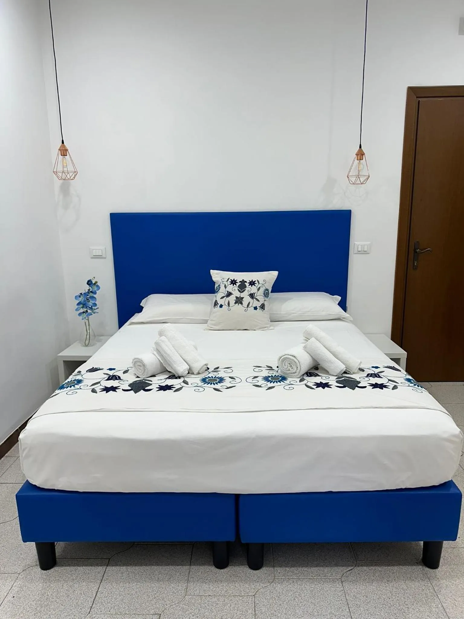 Double or Twin Room with Private Bathroom in Affittacamere Dianir