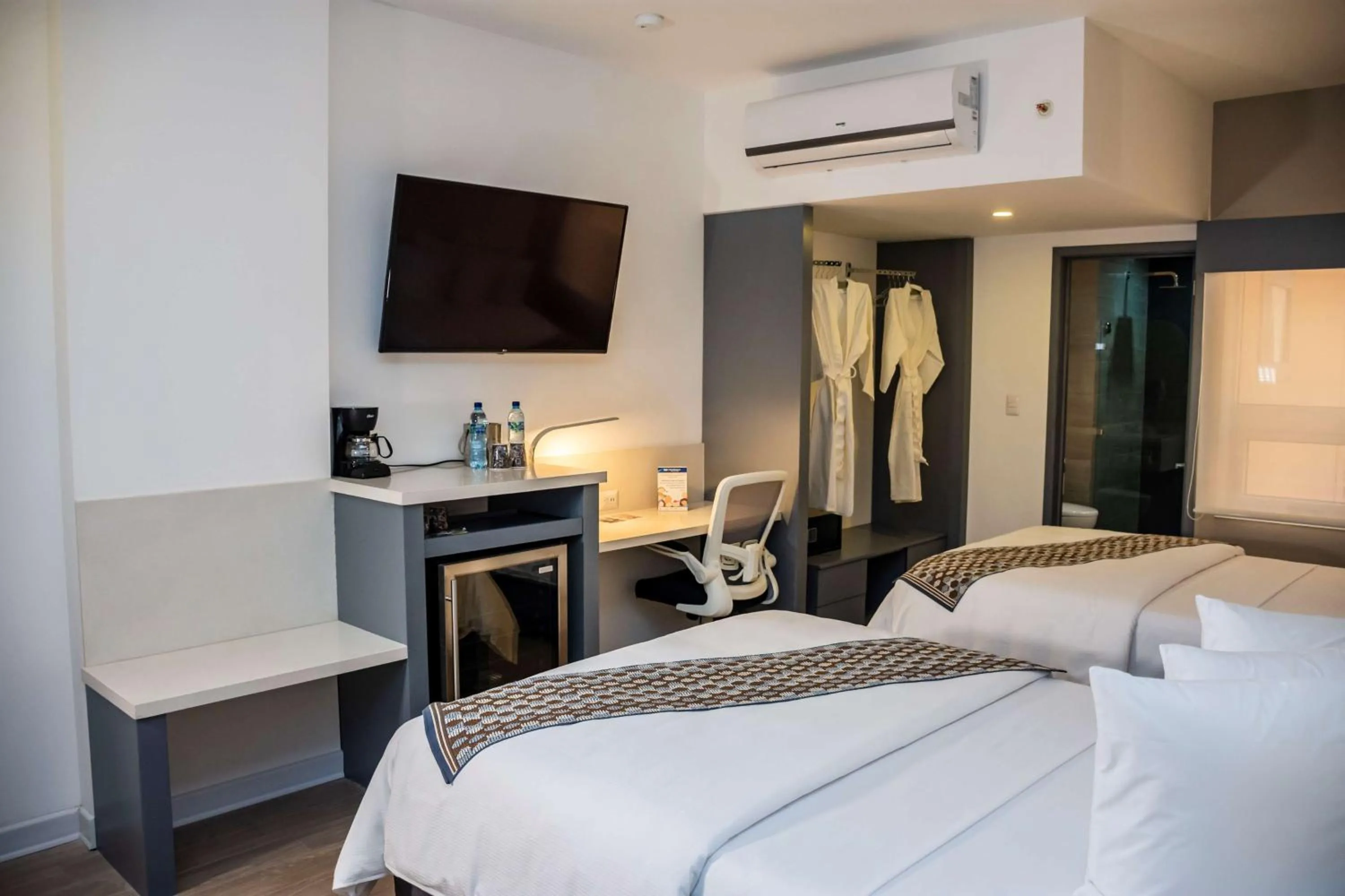 Superior Double Room with Two Double Beds in Best Western Plus Hotel Stofella