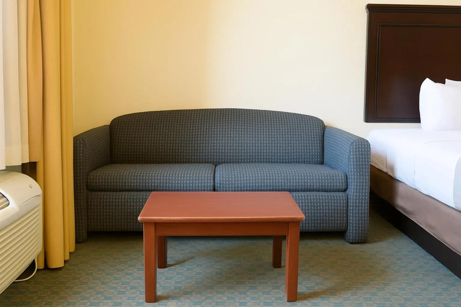 Room with Two Queen Beds with Sofa Bed - Non-Smoking in Ambassador Inn & Suites Tuscaloosa University I-20