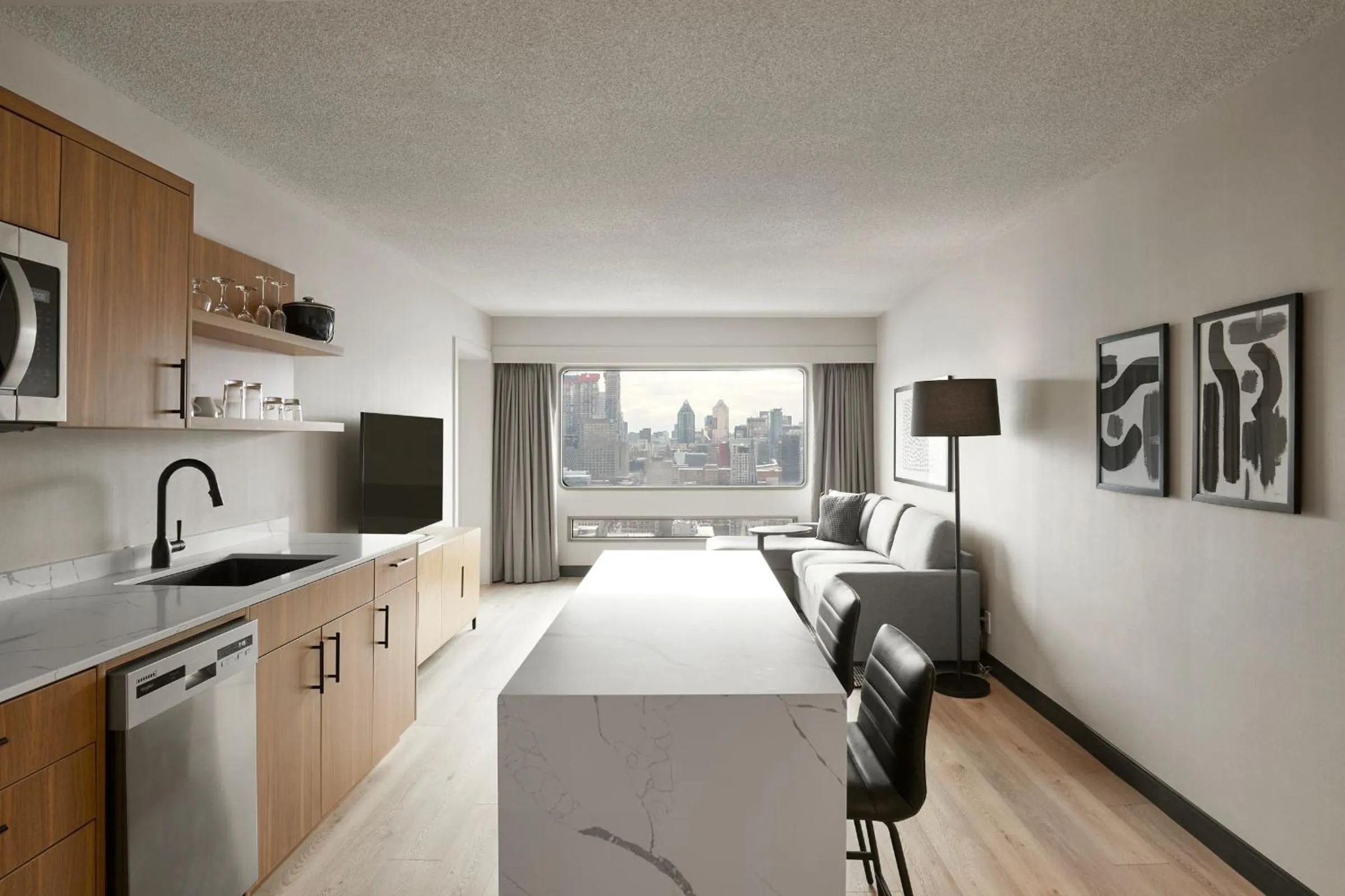 One-Bedroom King Suite with Sofa Bed in Hyatt Place Montreal - Downtown