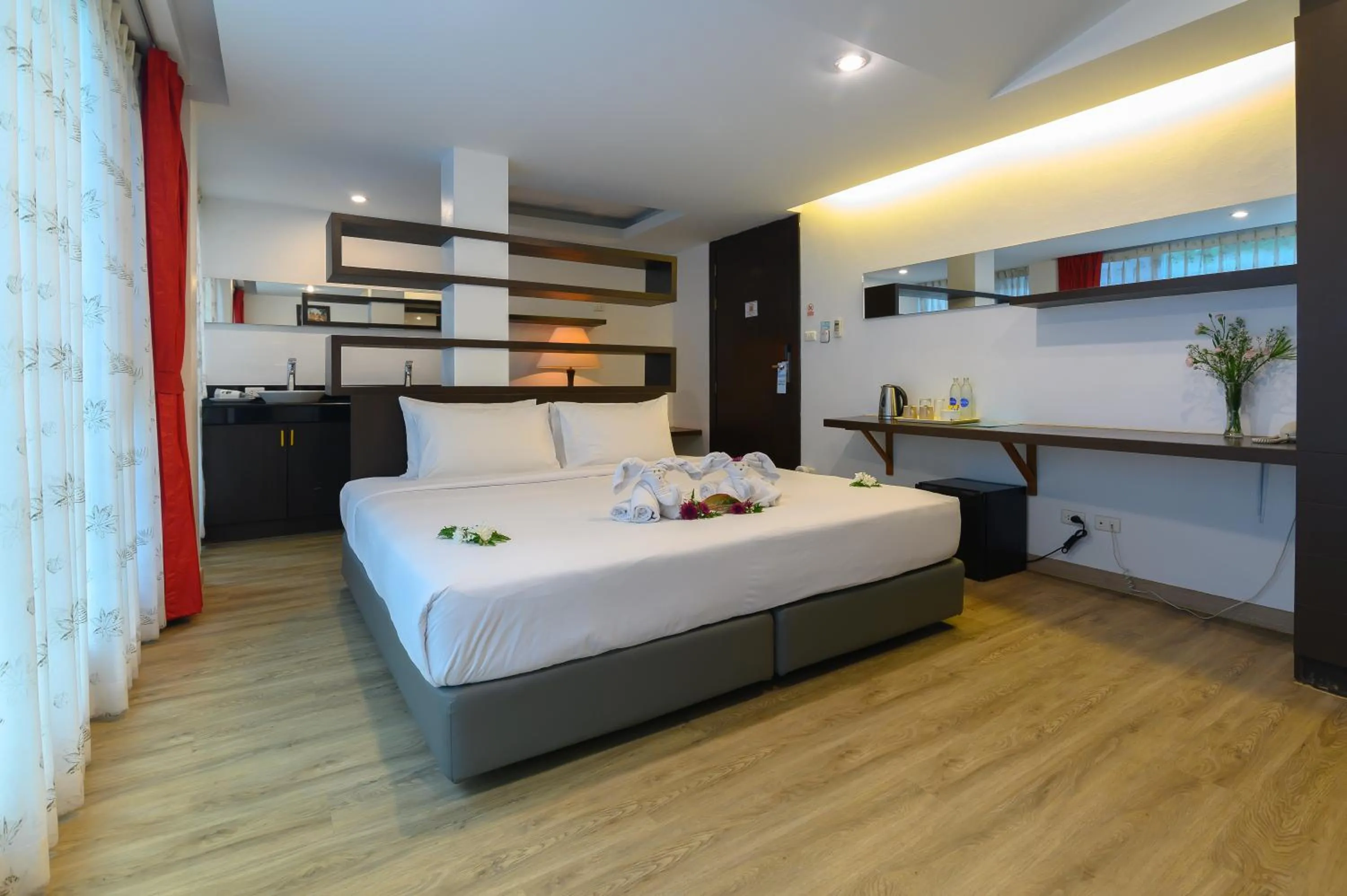 Studio Hill View With Onsen in Hilltop Wellness Resort