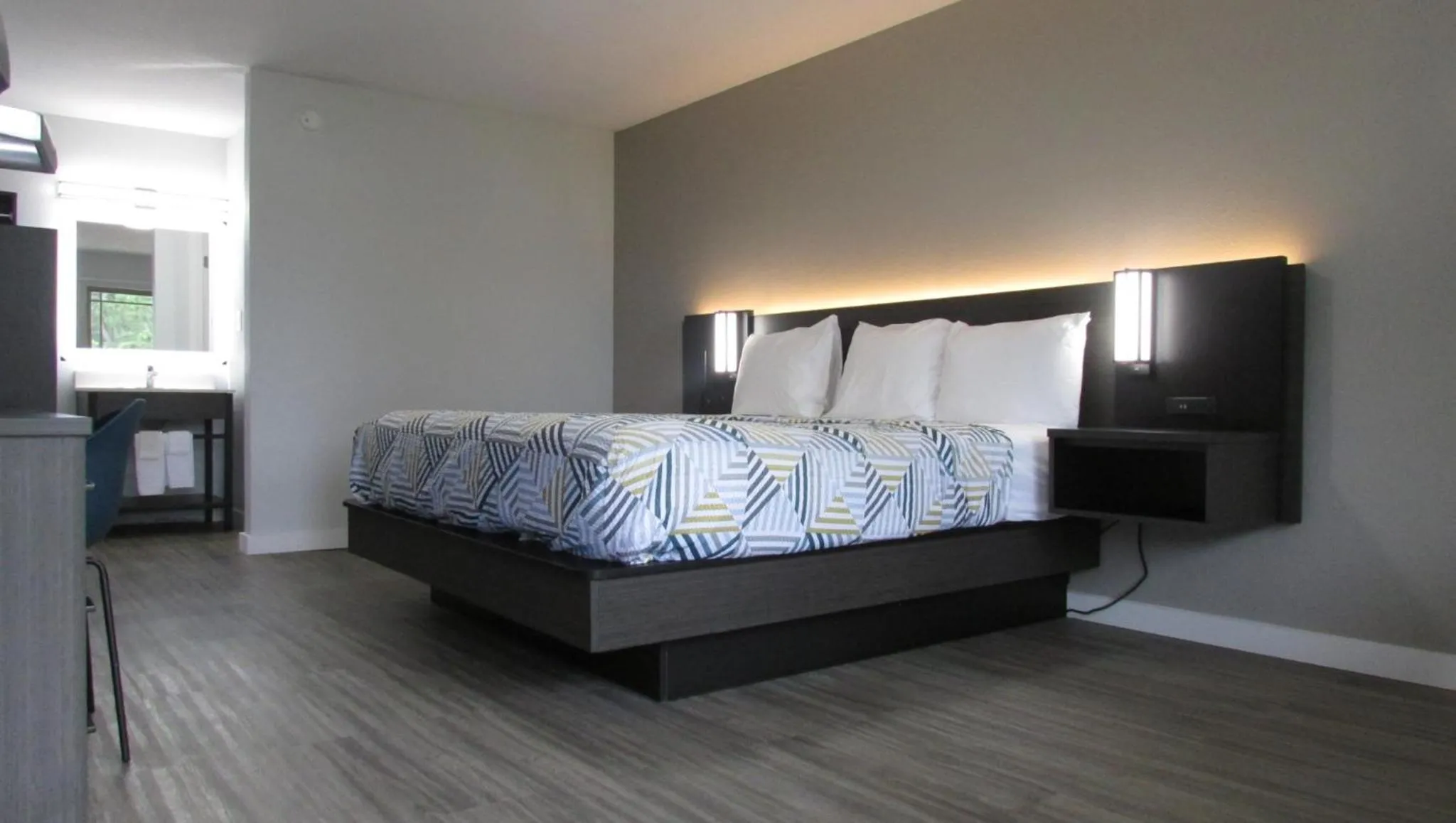 Queen Room - Disability Access - Roll in Shower in Motel 6 Brookhaven, Ms