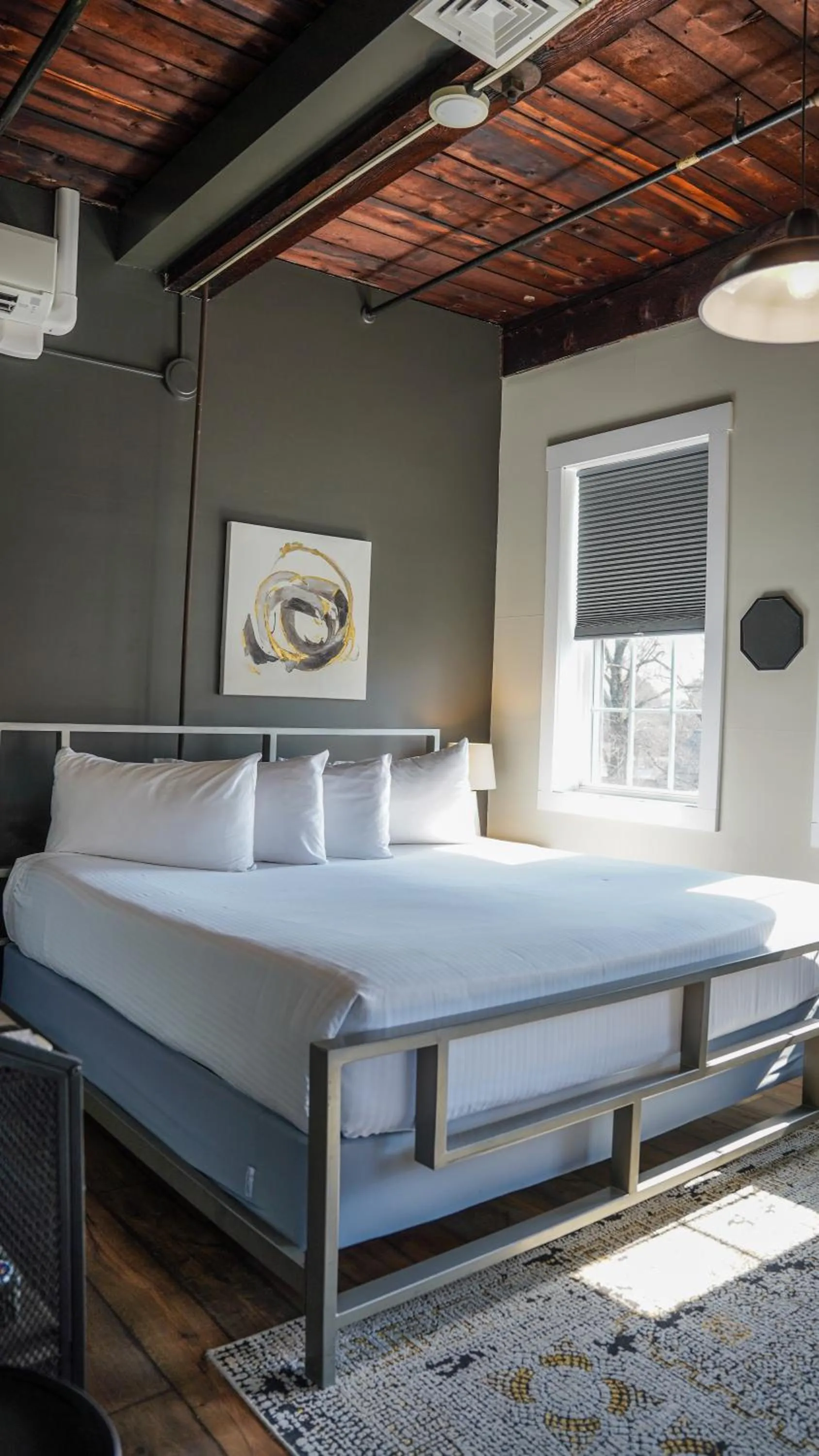 Deluxe King Room in Old Mill Inn