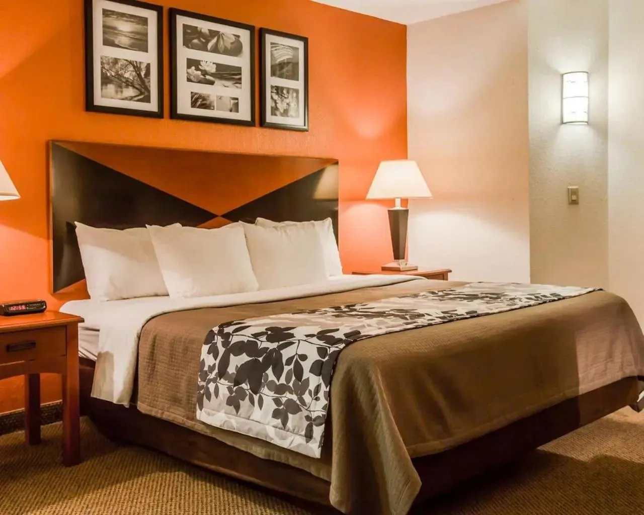 Double Room with Two Double Beds - Non-Smoking in Sleep Inn Pelham Oak Mountain