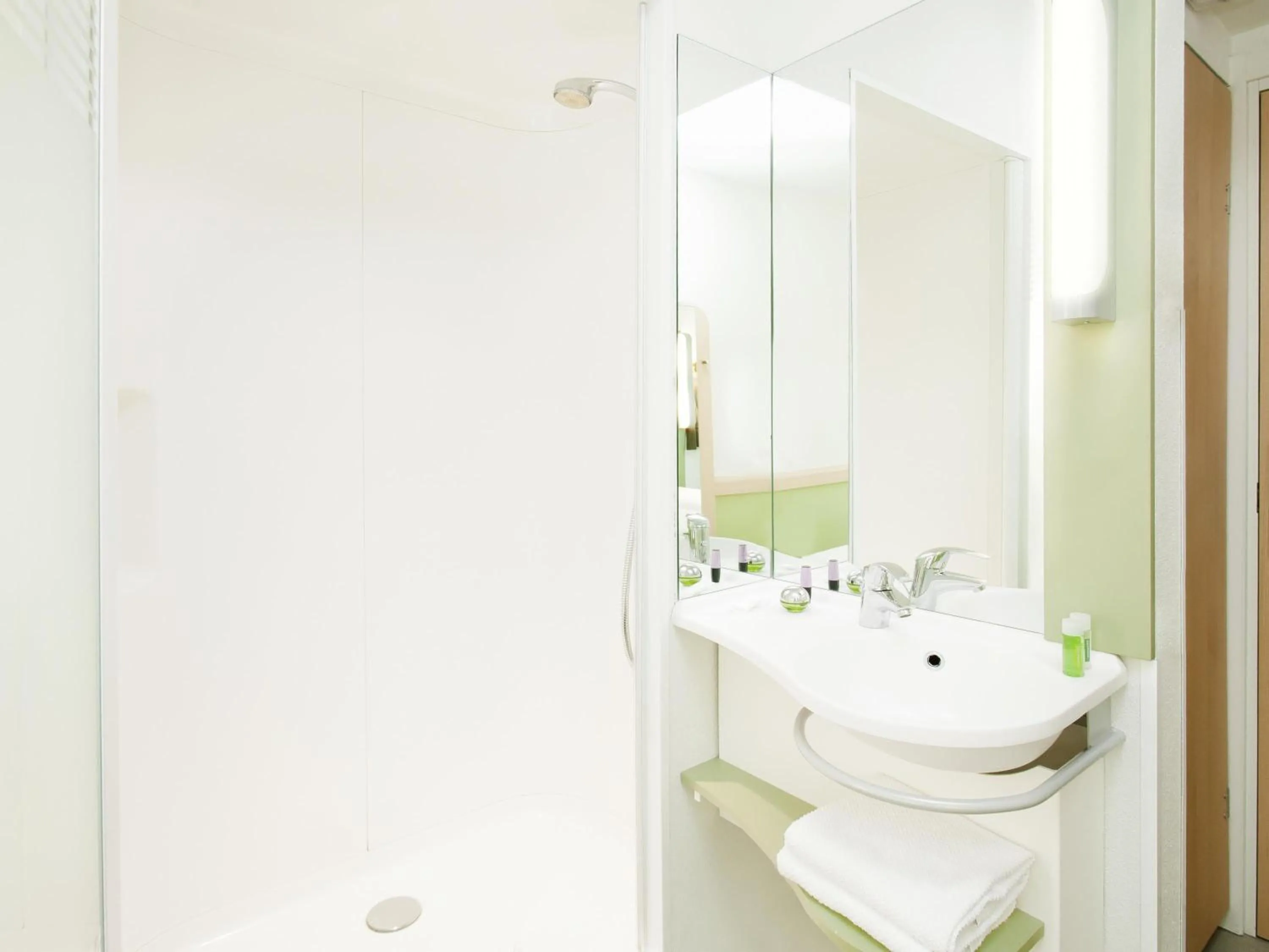 Classic Room with One Double Bed in Ibis Budget Madrid Getafe