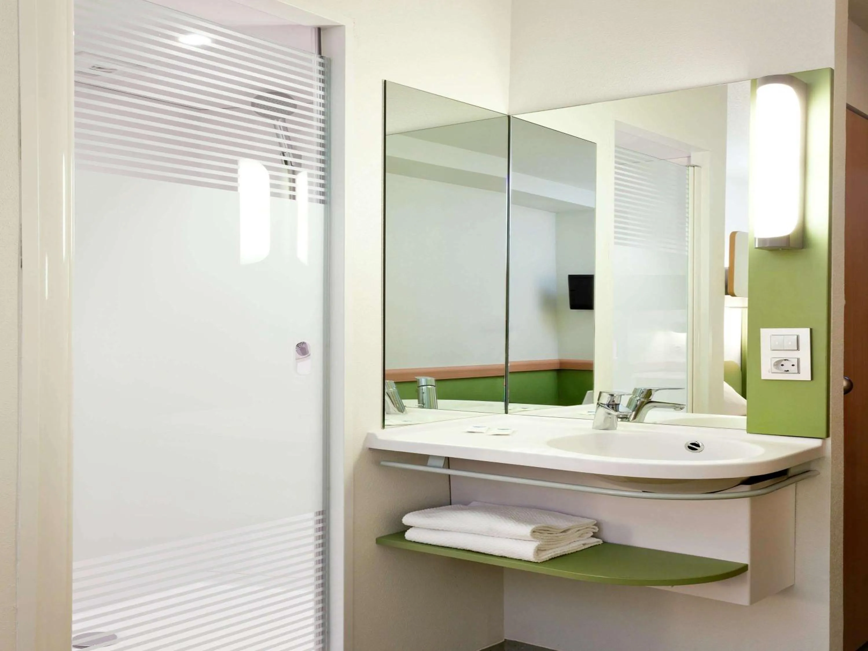 Double Room with Single Bed  in Ibis Budget Málaga Centro