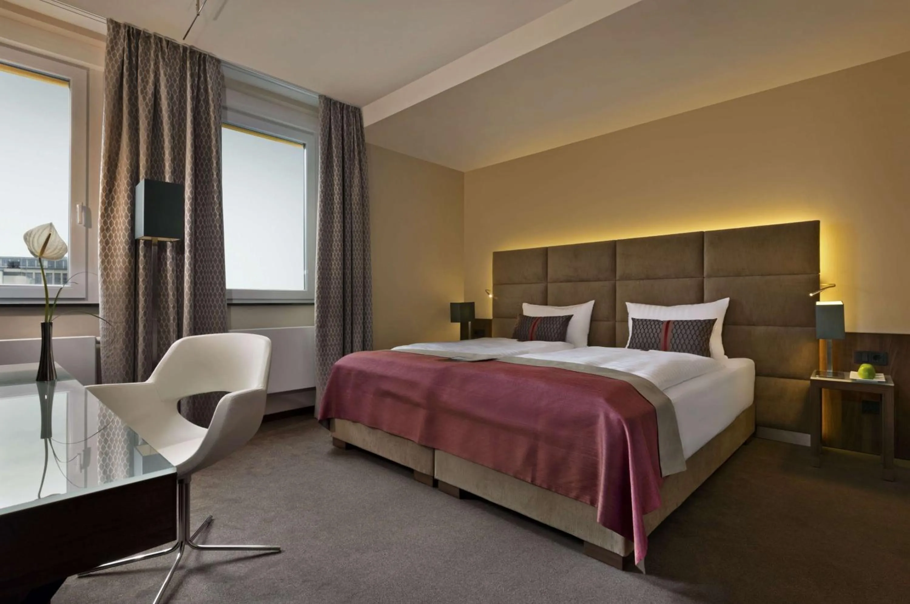 Superior Twin Room in Flemings Selection Hotel Frankfurt-City
