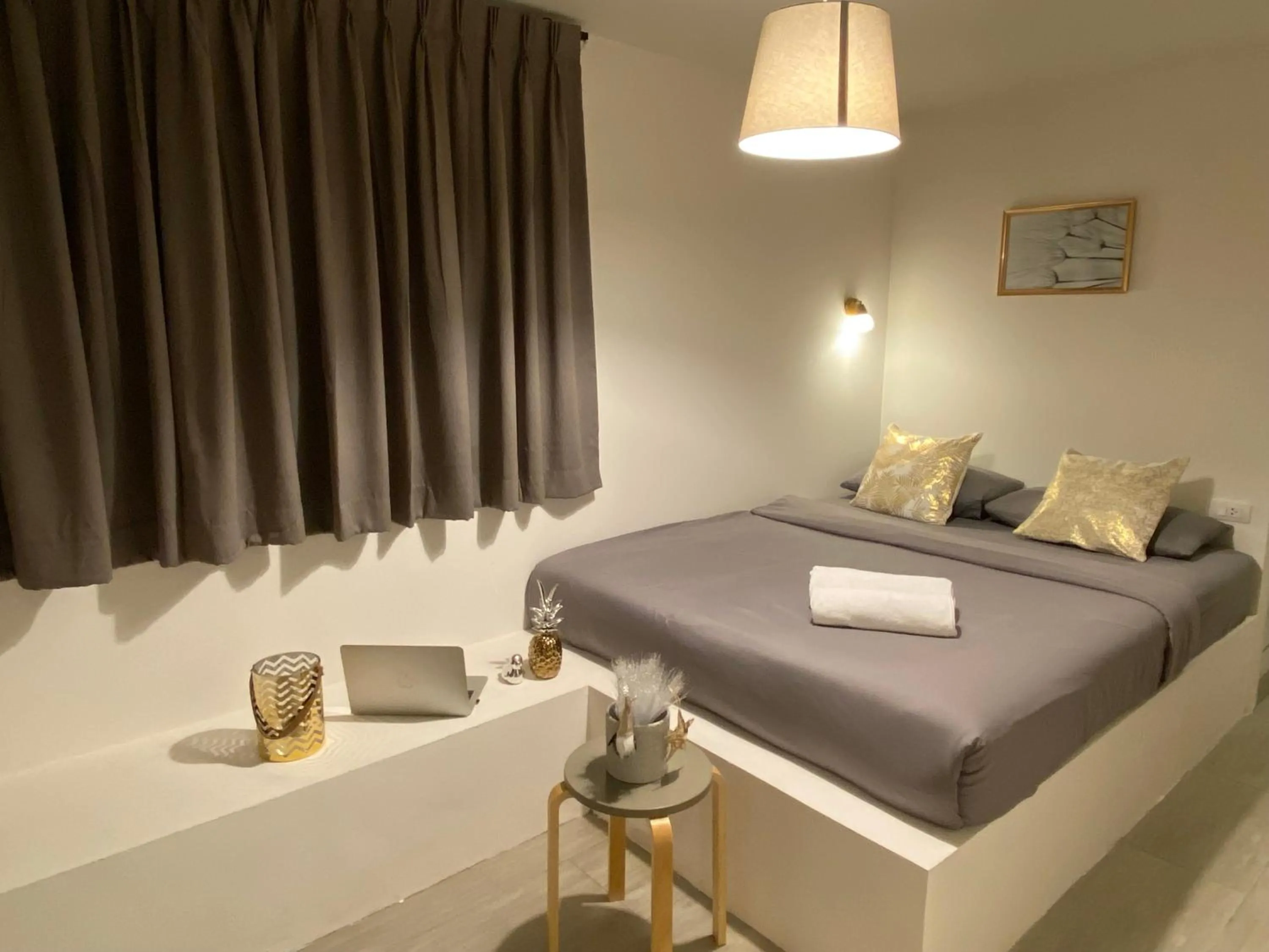 Double Room with Private Bathroom in TAP Salaya