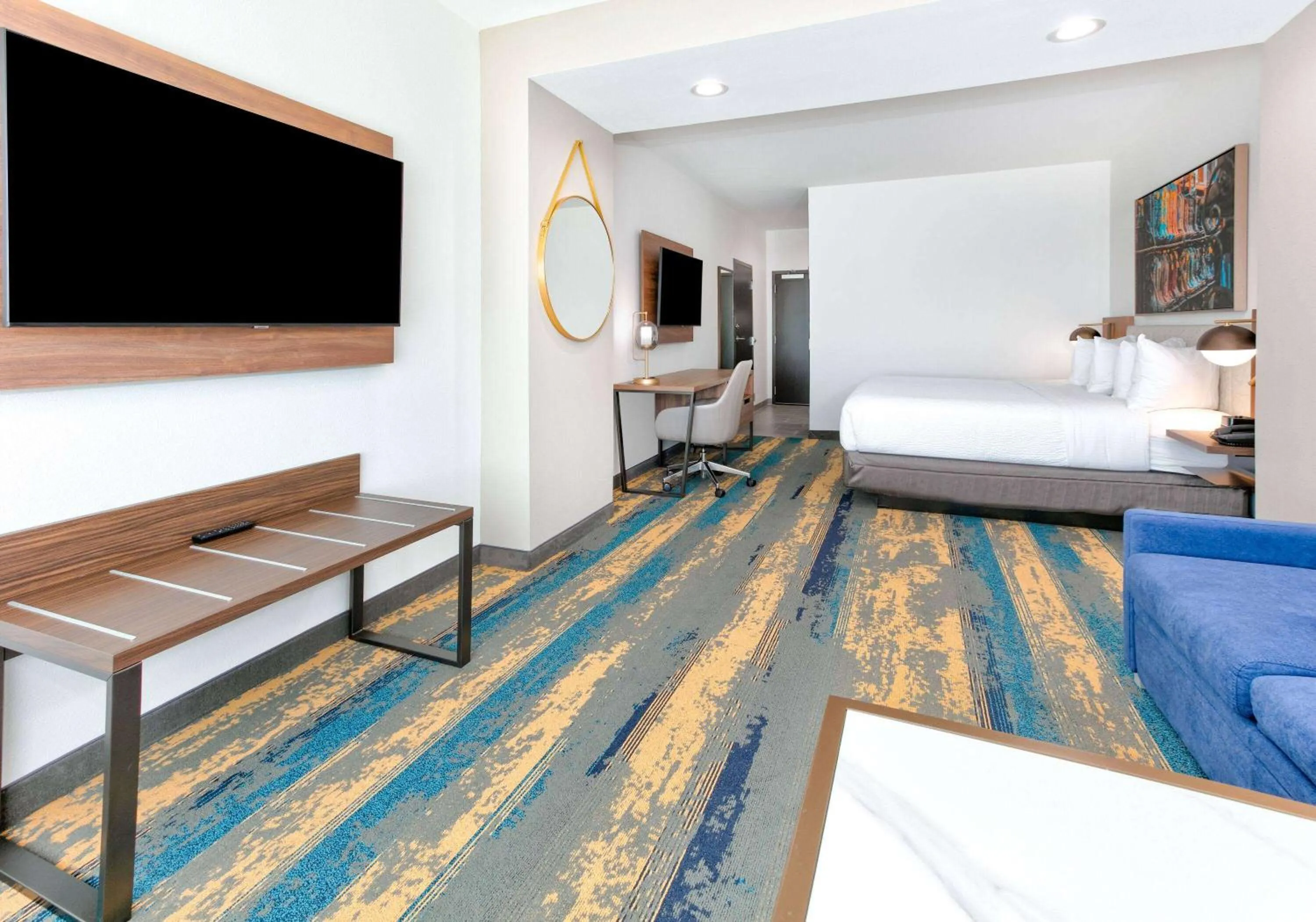 Executive King Room - Non-Smoking in La Quinta Inn & Suites by Wyndham Terrell