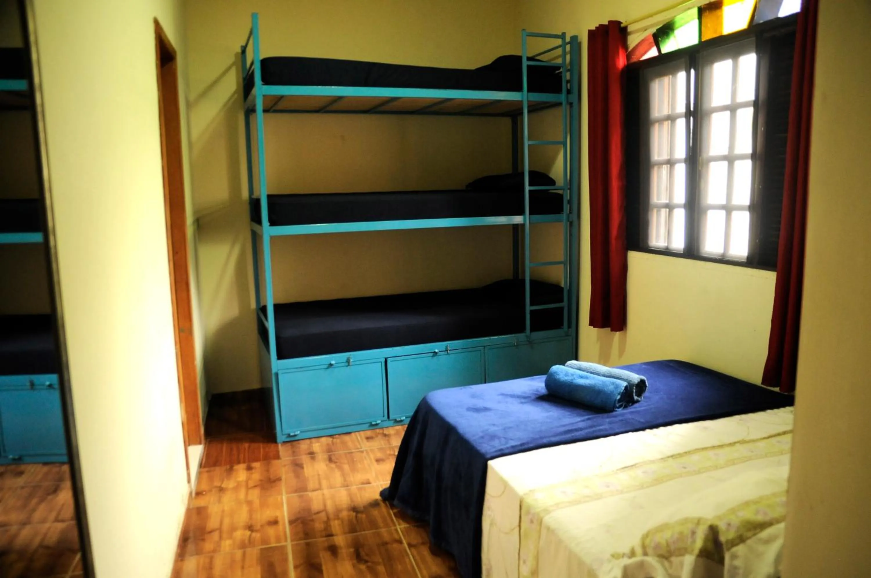 Double Bed Private Room Ensuite in Le House Hostel