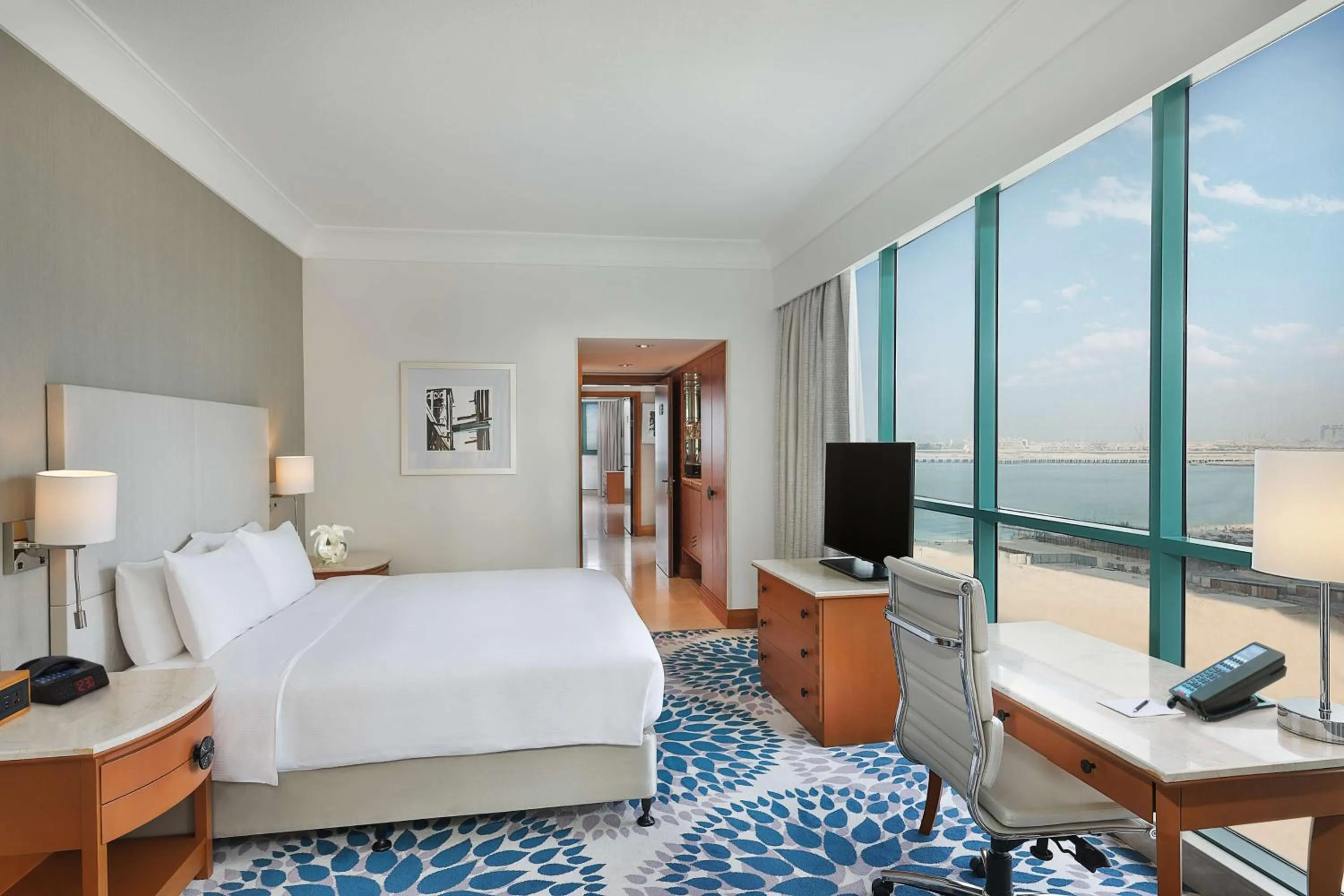 Executive King Suite with Sea View in Hilton Dubai Jumeirah