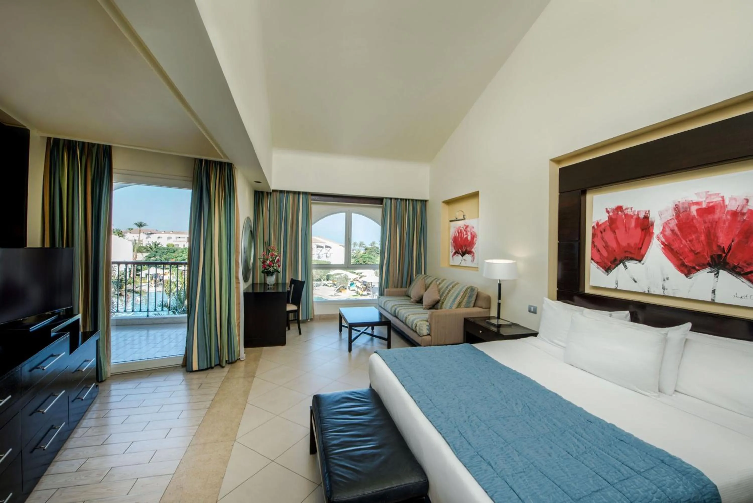 Executive Double Room in Reef Oasis Blue Bay Resort & Spa