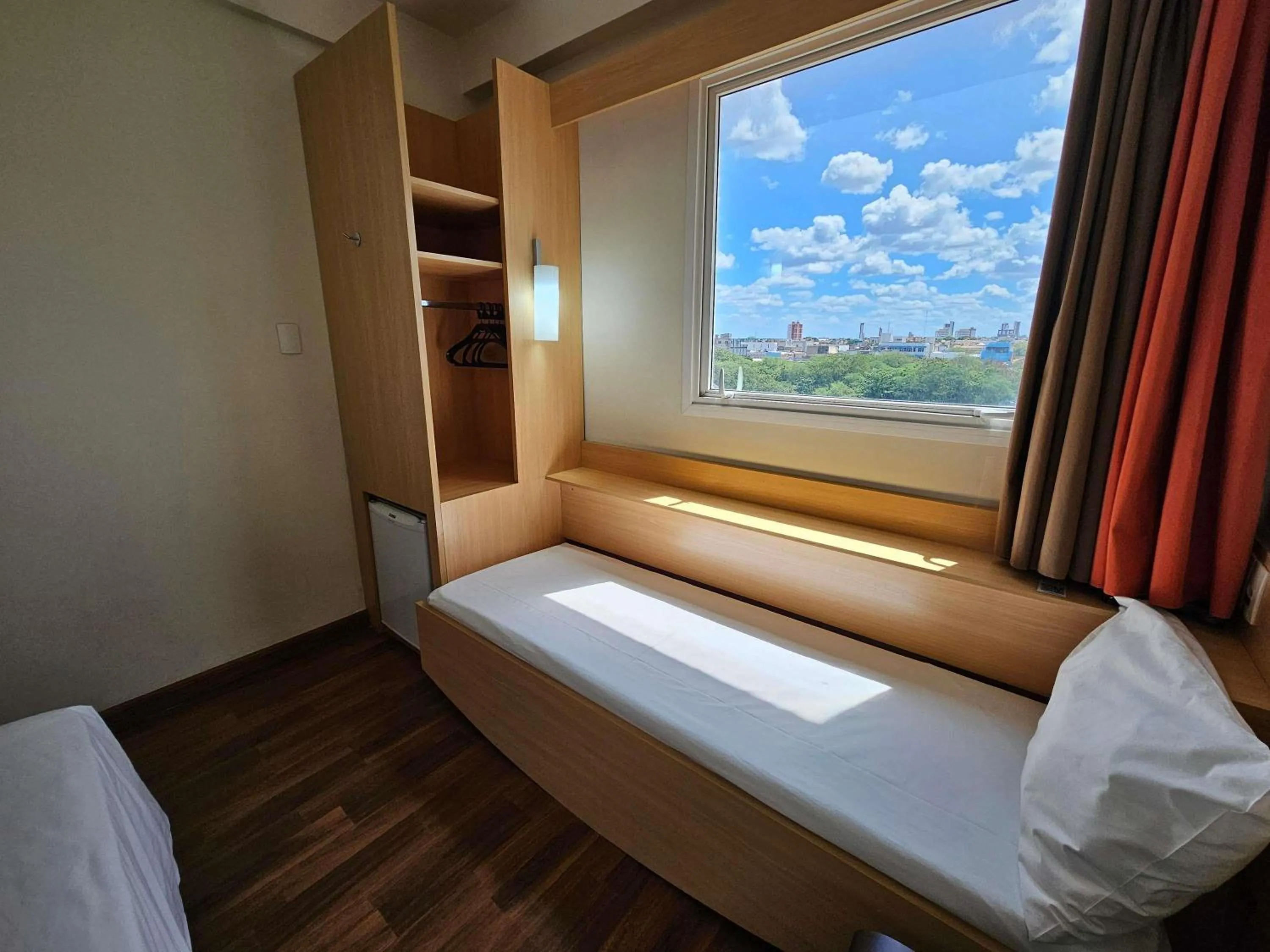 Standard Room with One Double Bed and One Single Bed in Ibis Mossoro