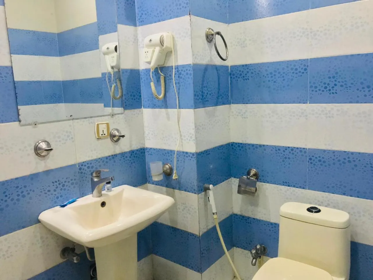 Budget Double Room in Hotel Tulip Inn