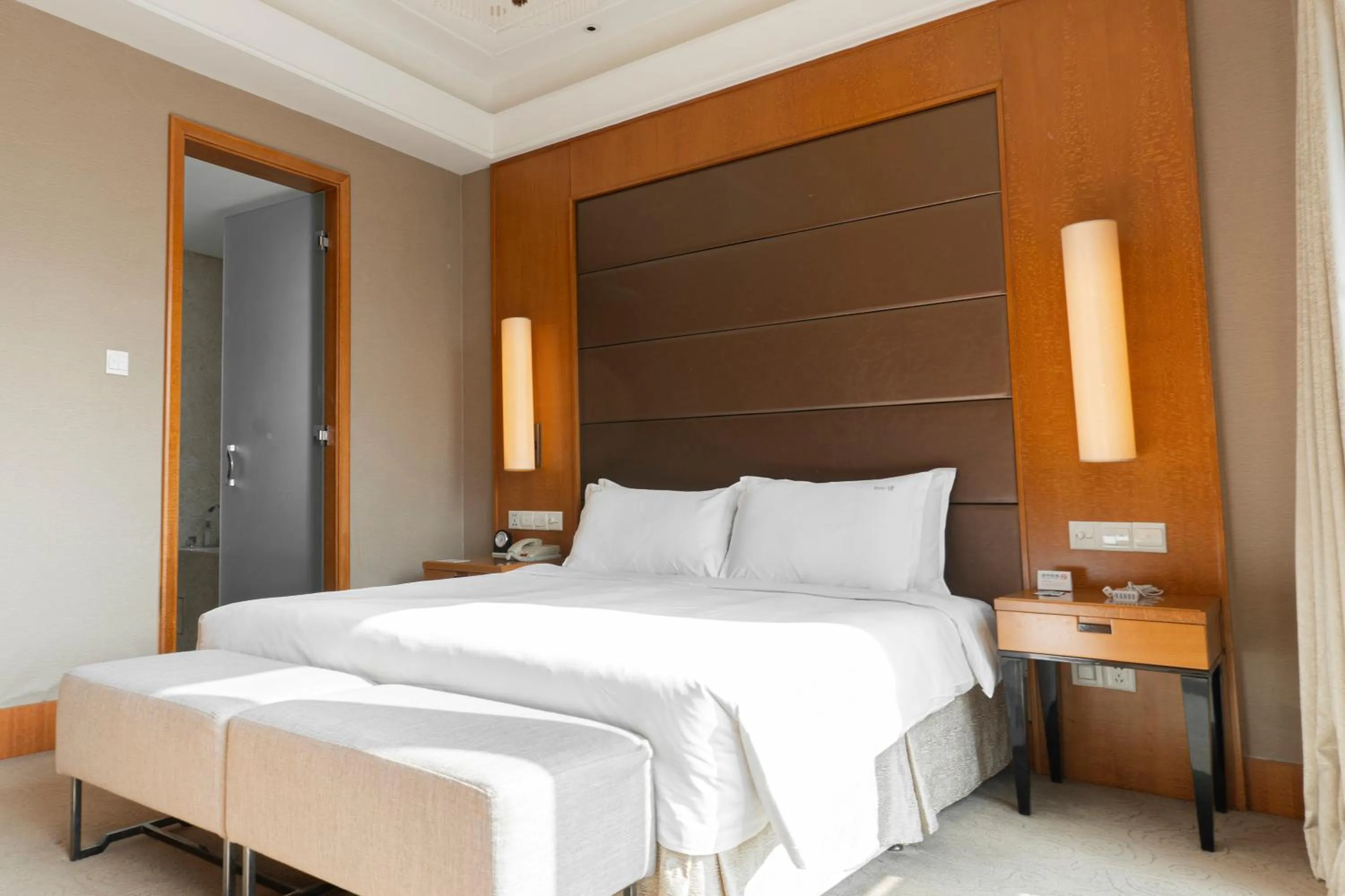 Family Suite (2 bedrooms) in Holiday Inn Hangzhou CBD by IHG