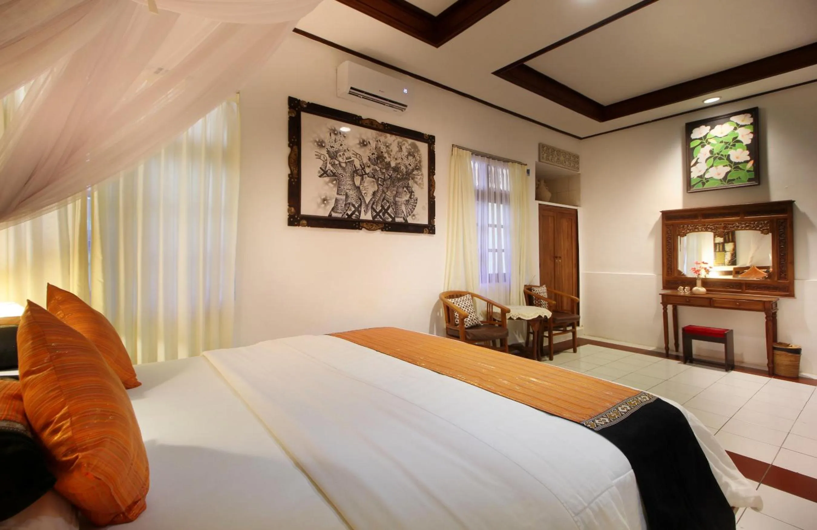 Three-Bedroom Suite with Kitchen in Hotel Jati Sanur