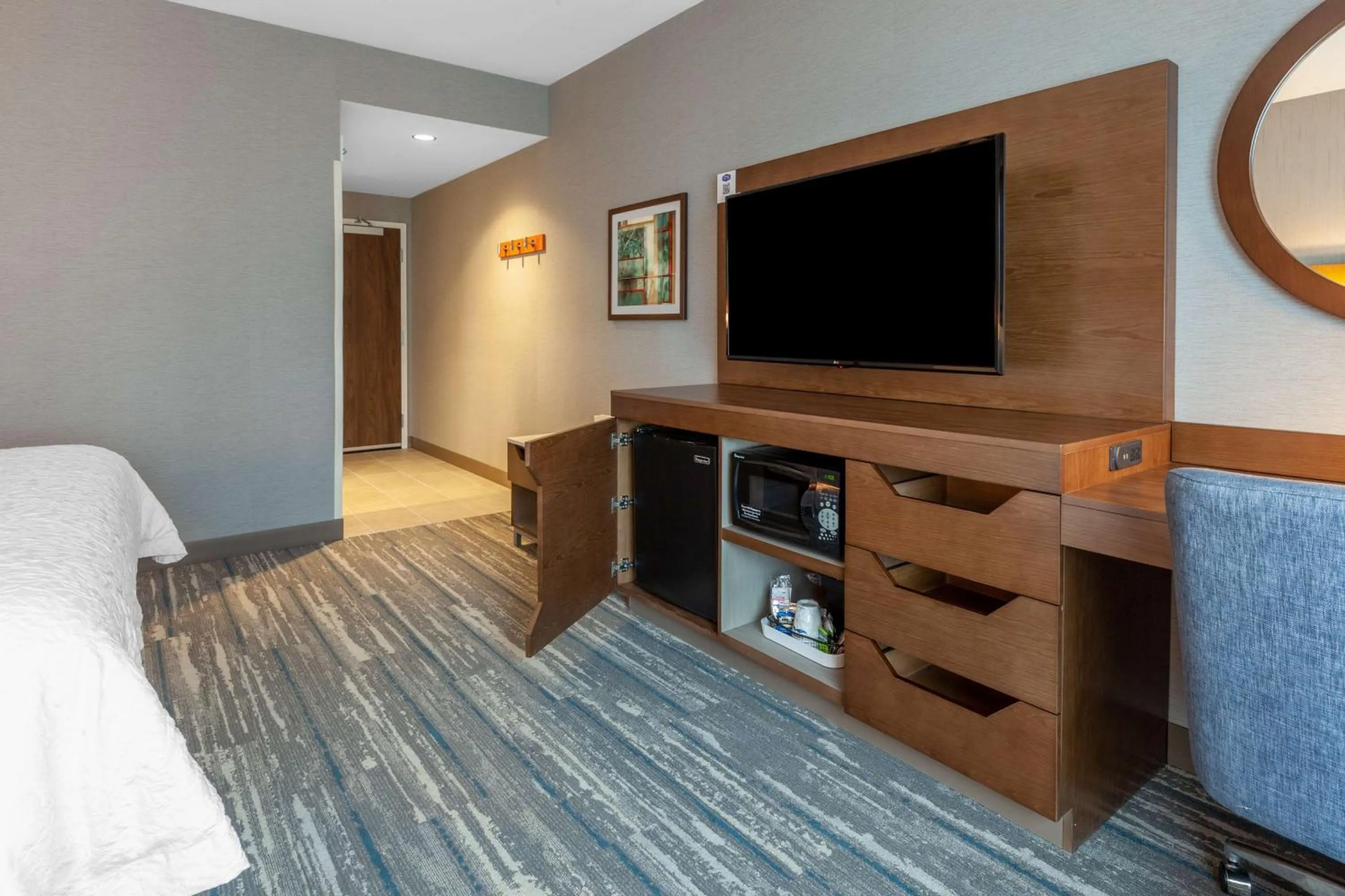 King Room in Hampton Inn & Suites Bloomfield Hills Detroit