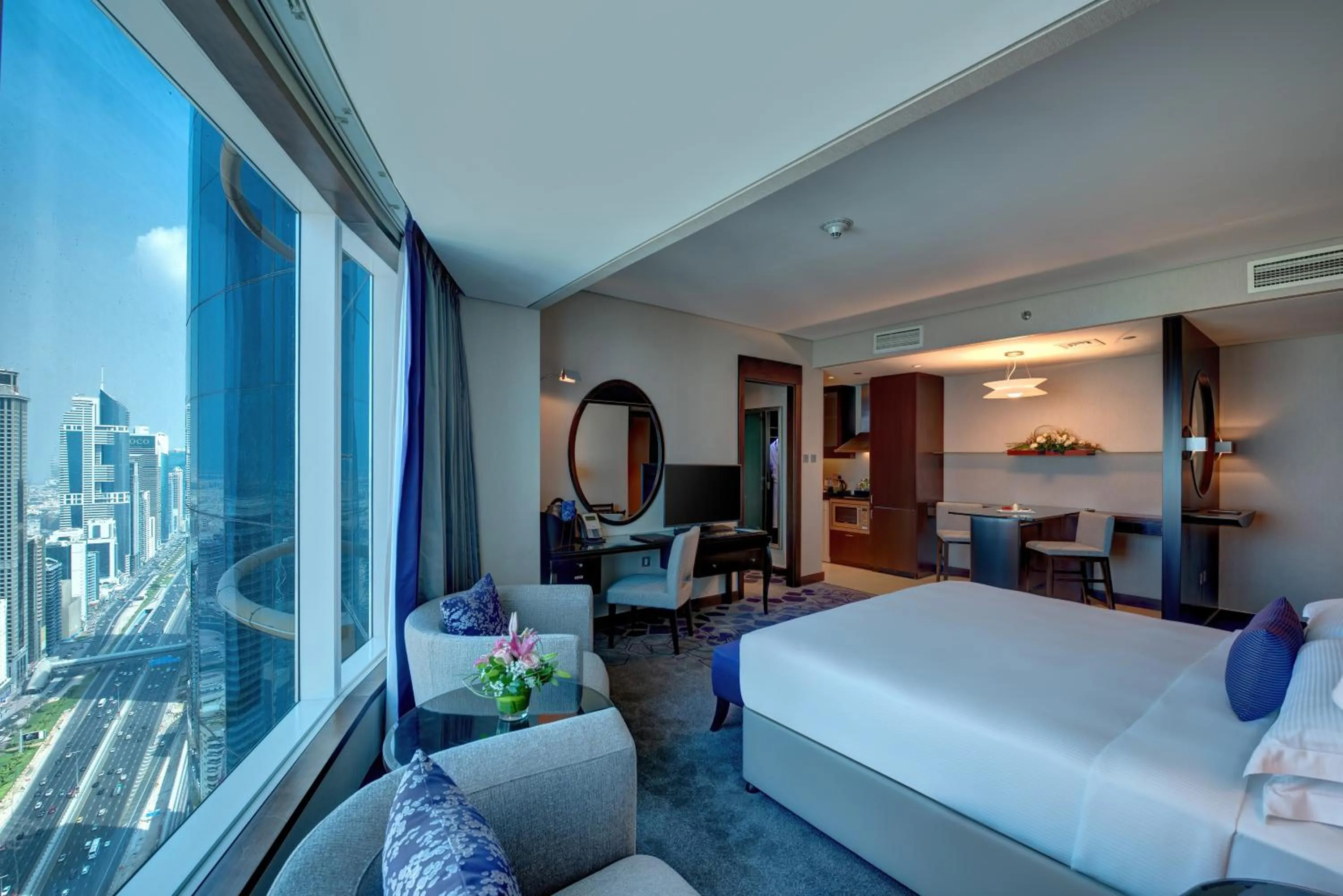 Spacious Room with Lounge Access - King Bed in Rose Rayhaan by Rotana - Dubai