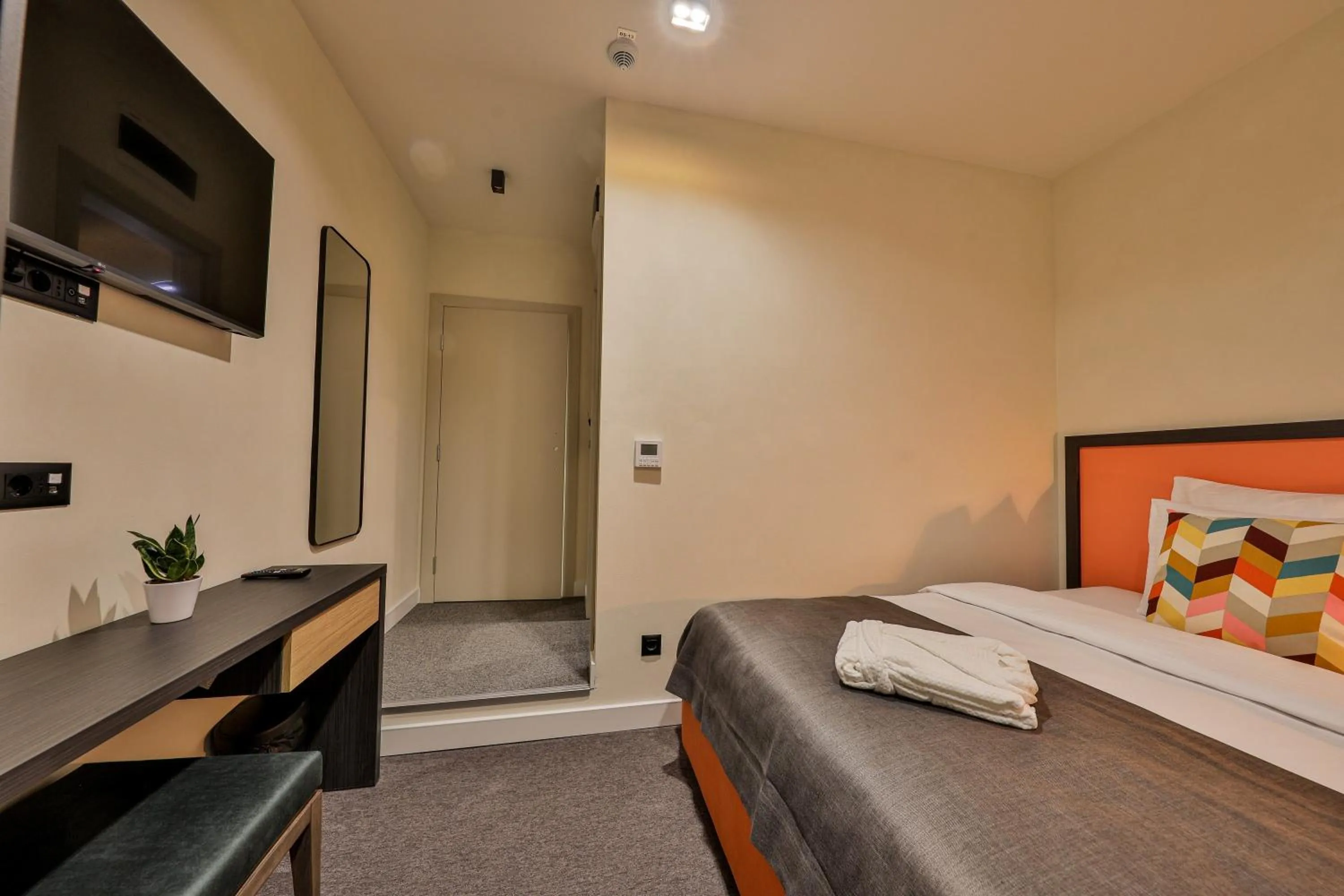 One-Bedroom Apartment - Annex in Hotel Botanica