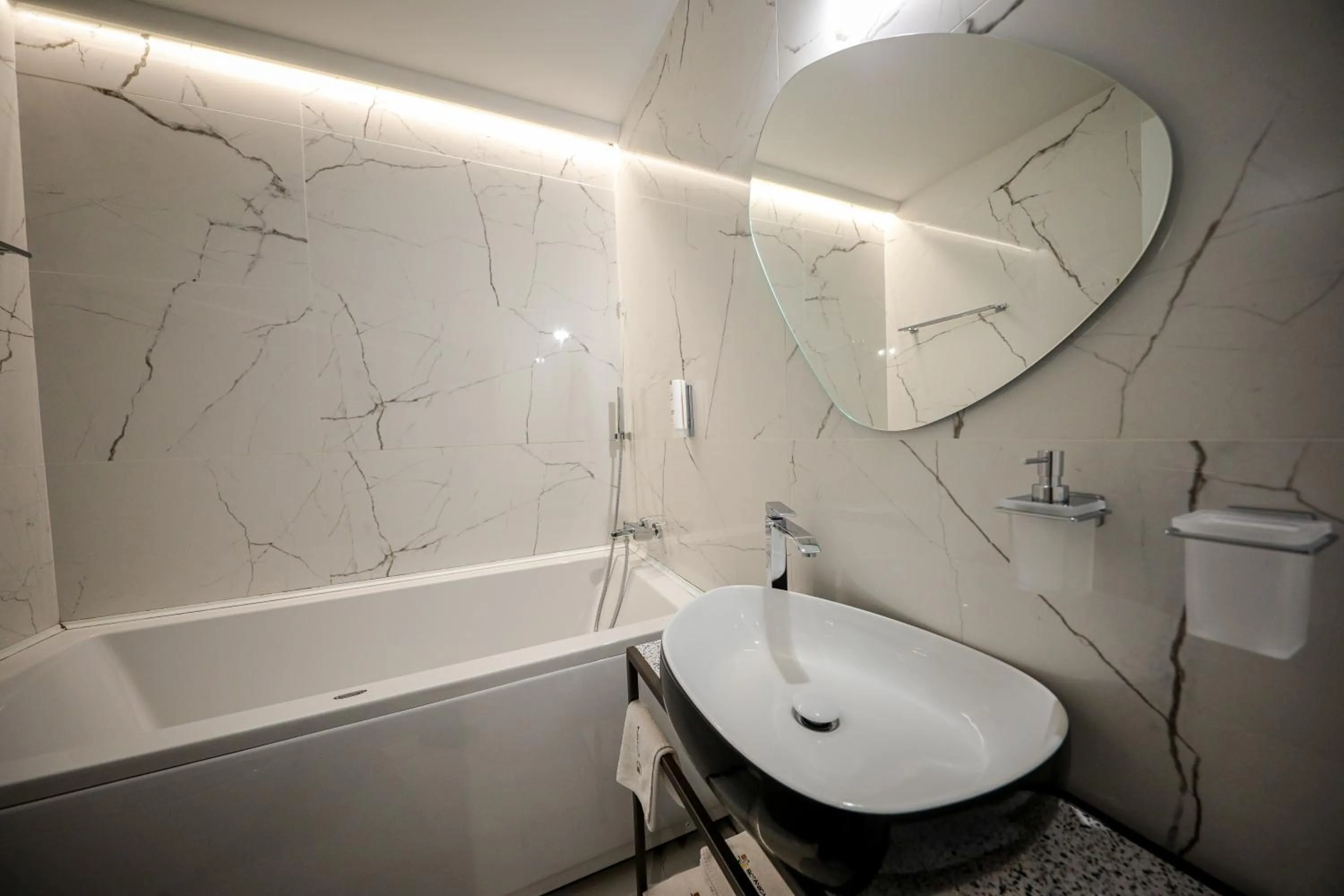 Superior Double Room with Bath in Hotel Botanica