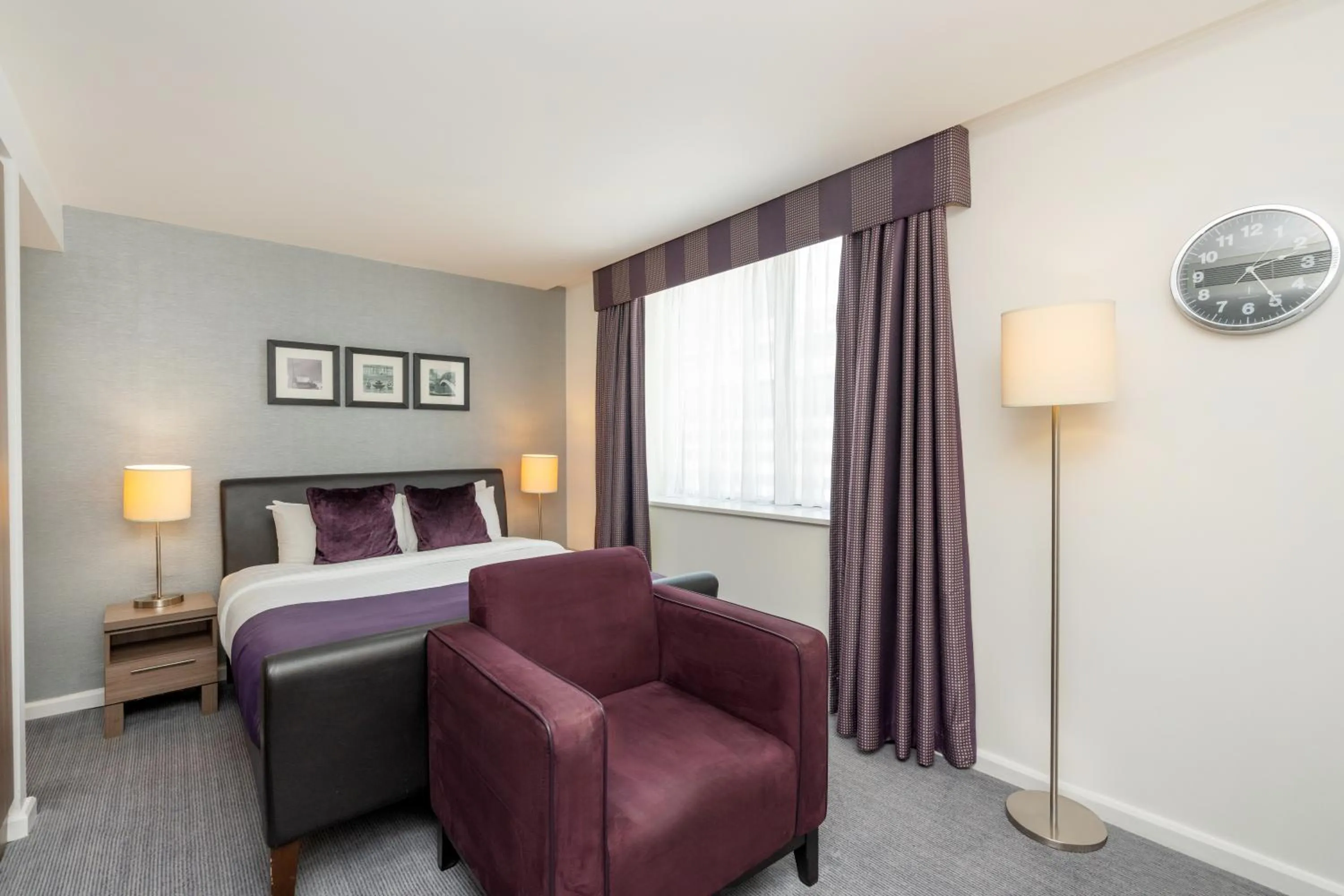 Studio King Suite with City View in Staybridge Suites Birmingham by IHG