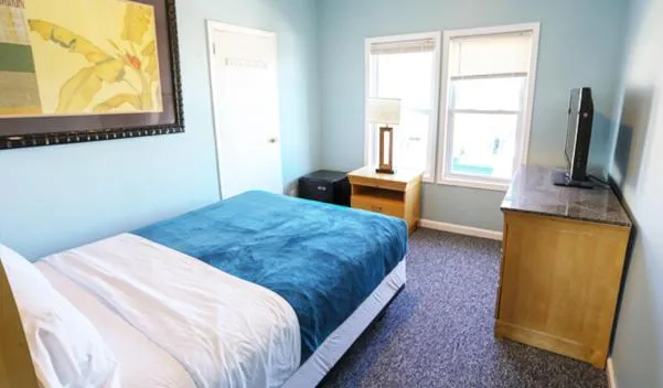 Deluxe Room in The Belmar Inn