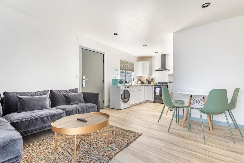 Two-Bedroom Apartment in Hotel Koxie