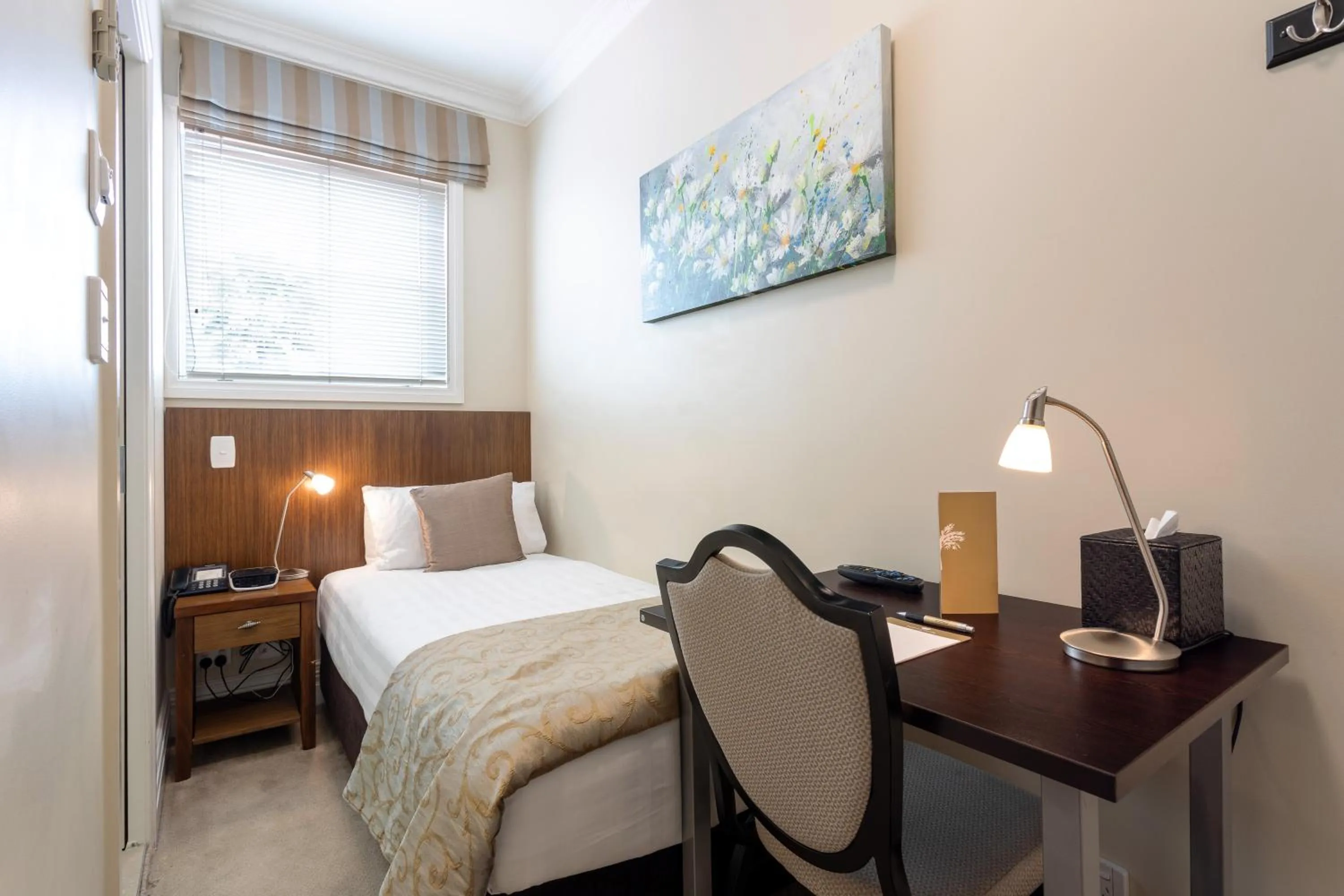 Compact Single Room in Tuakau Hotel