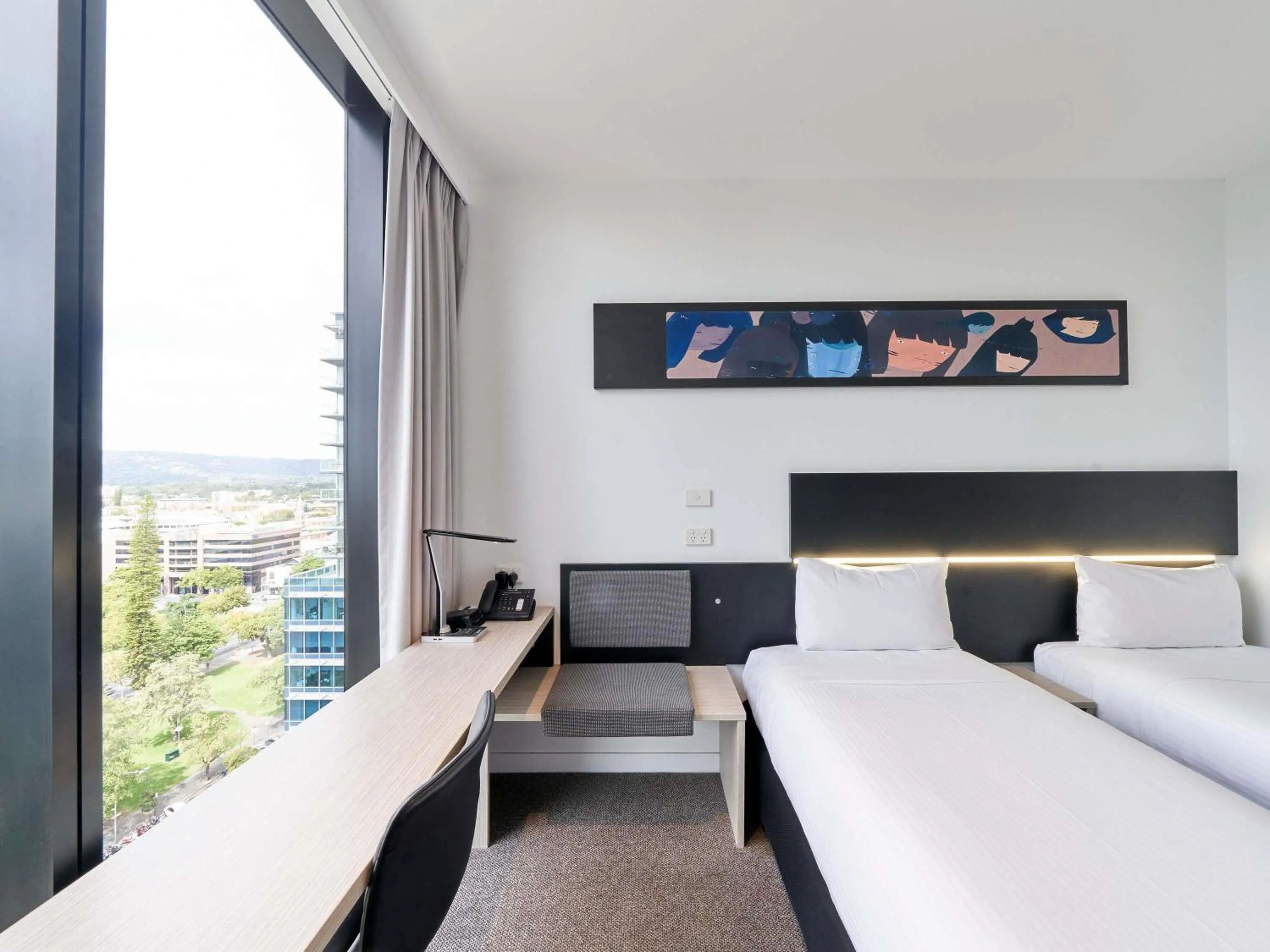 Superior Twin Room in ibis Adelaide