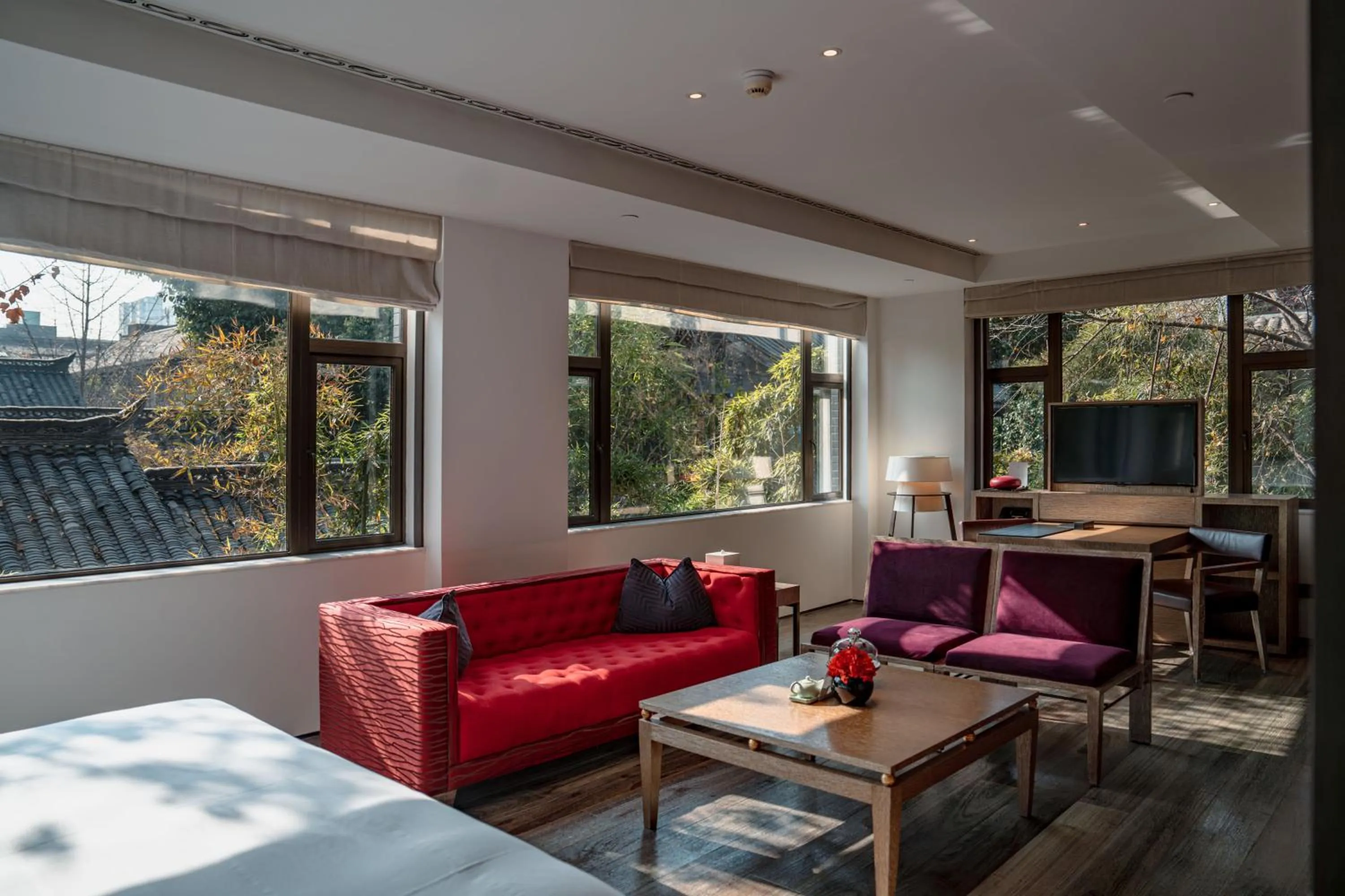 Kuanzhai Suite King Room in Guanyin Yiyuntai Hotel Chengdu