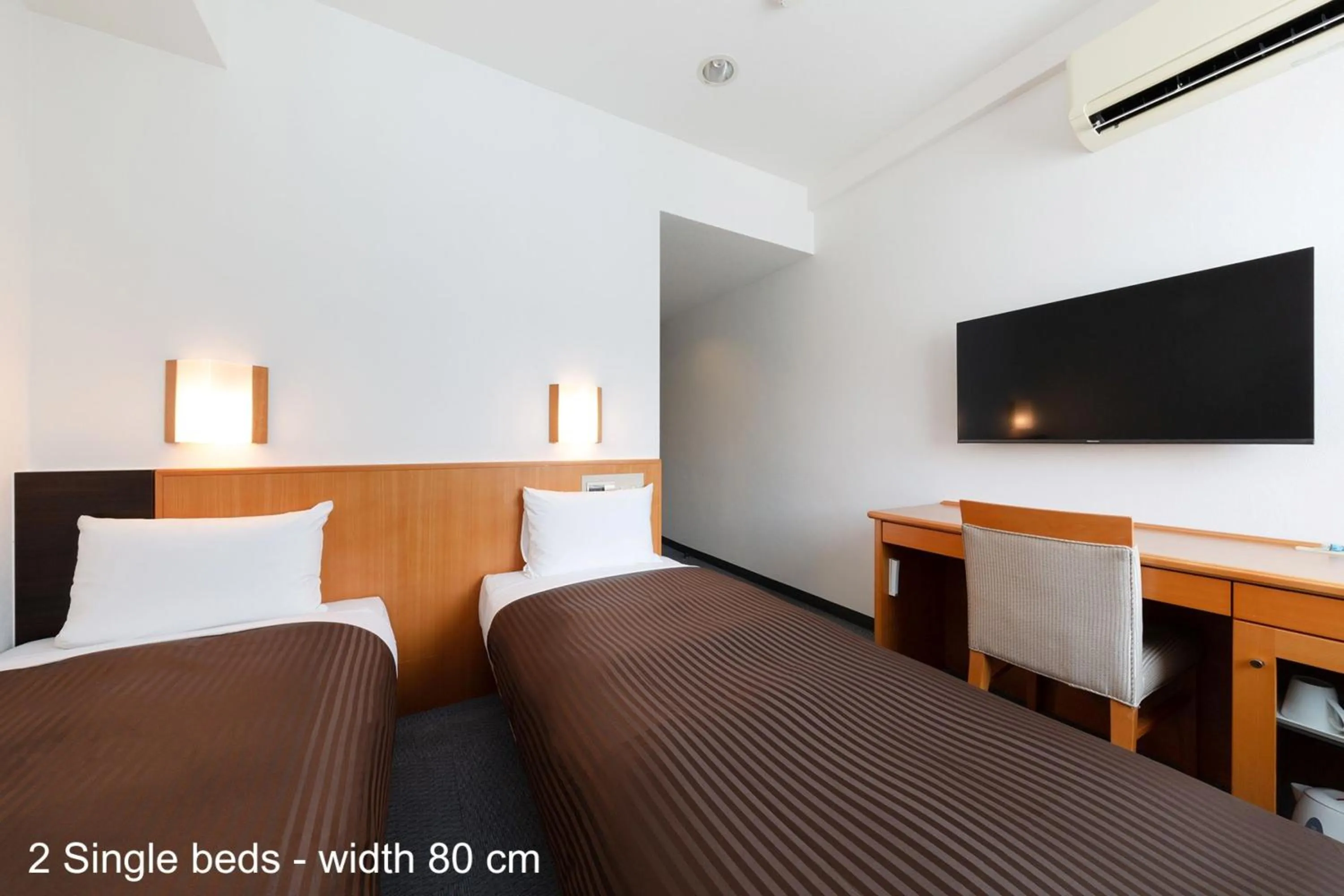 Standard Twin Room in The OneFive Osaka Sakaisuji