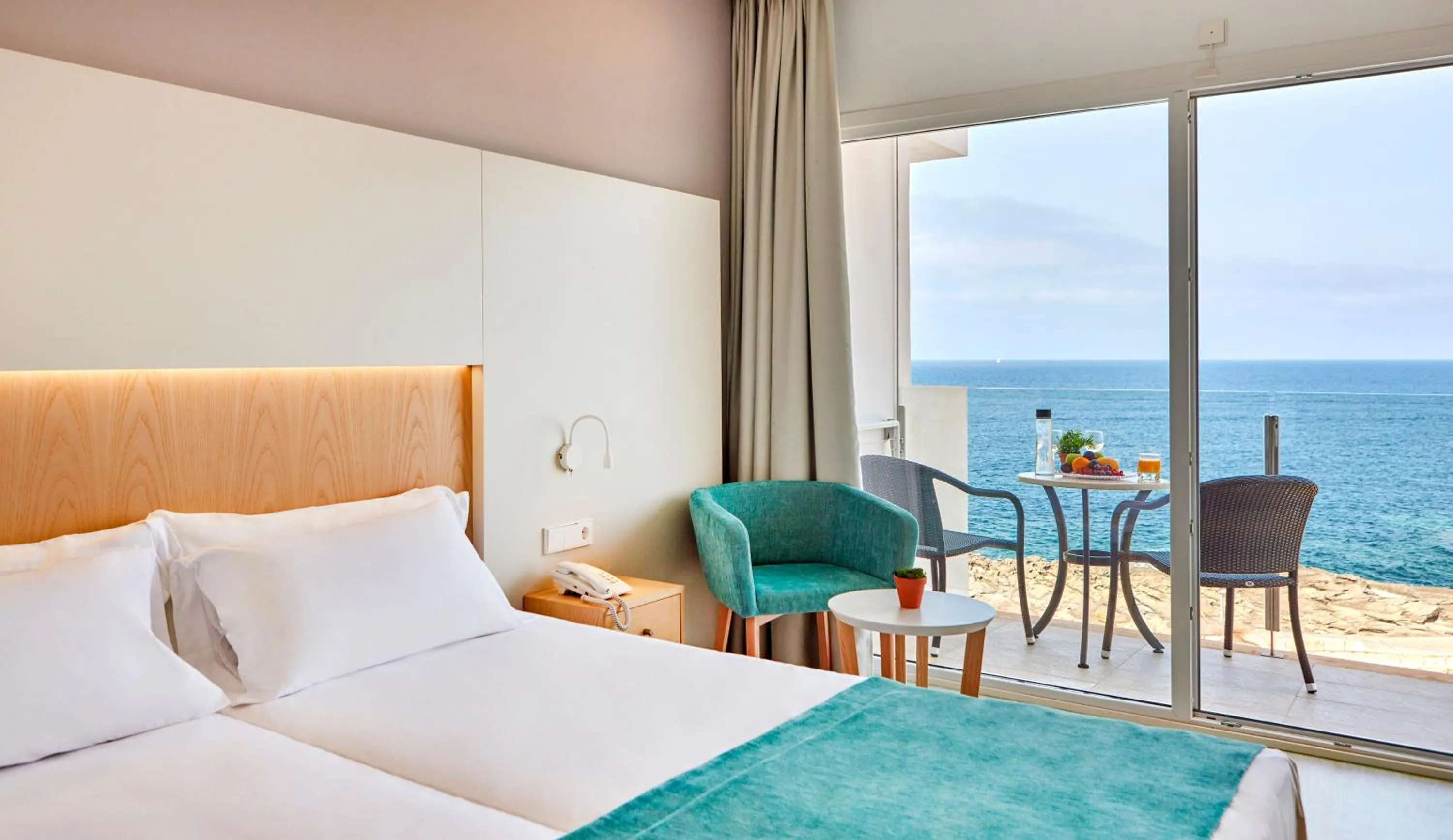 Twin Room with Sea View in Universal Hotel Cabo Blanco - Adults Only