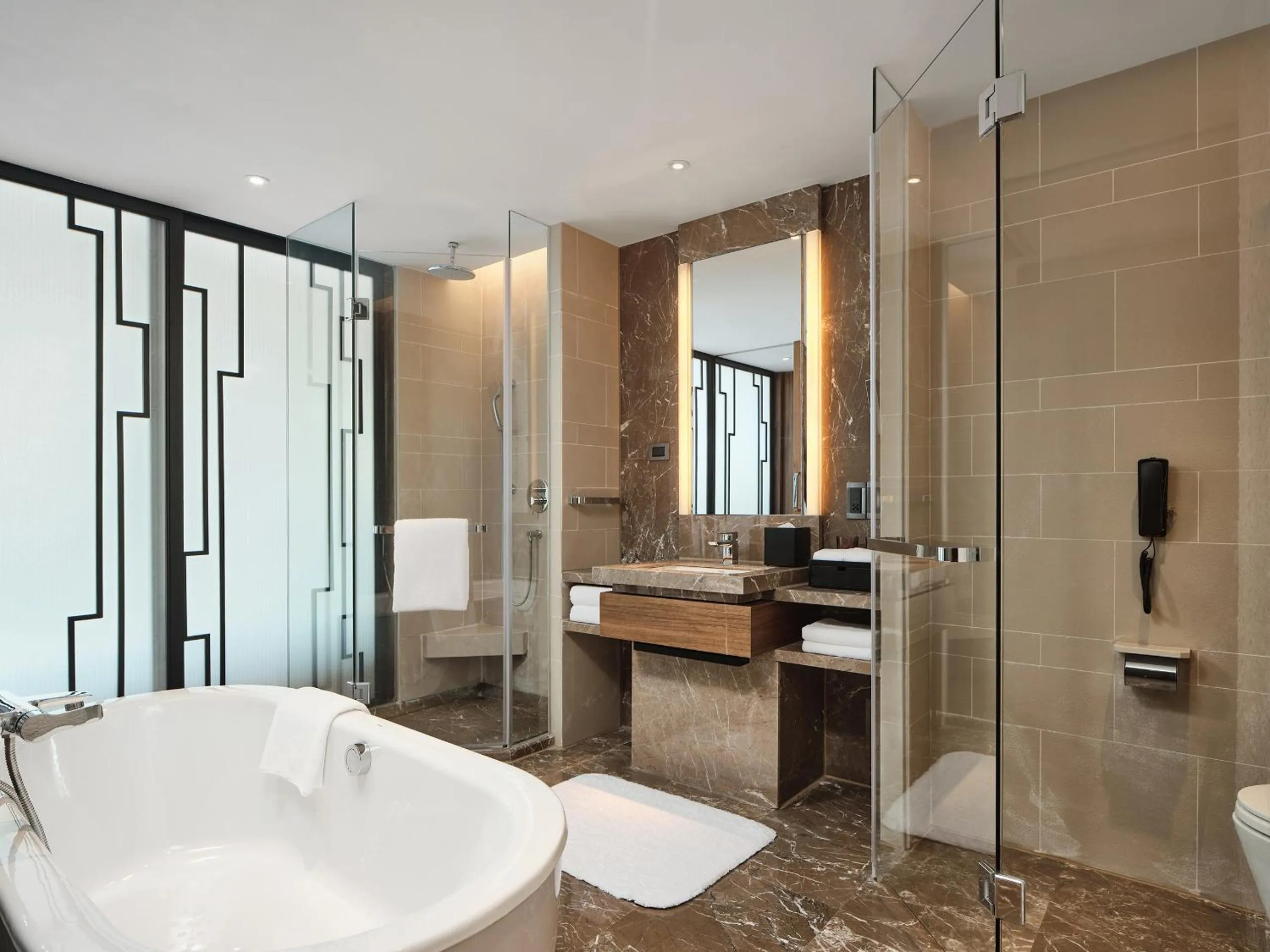 Standard Twin Room in HUALUXE Ningbo Harbor City