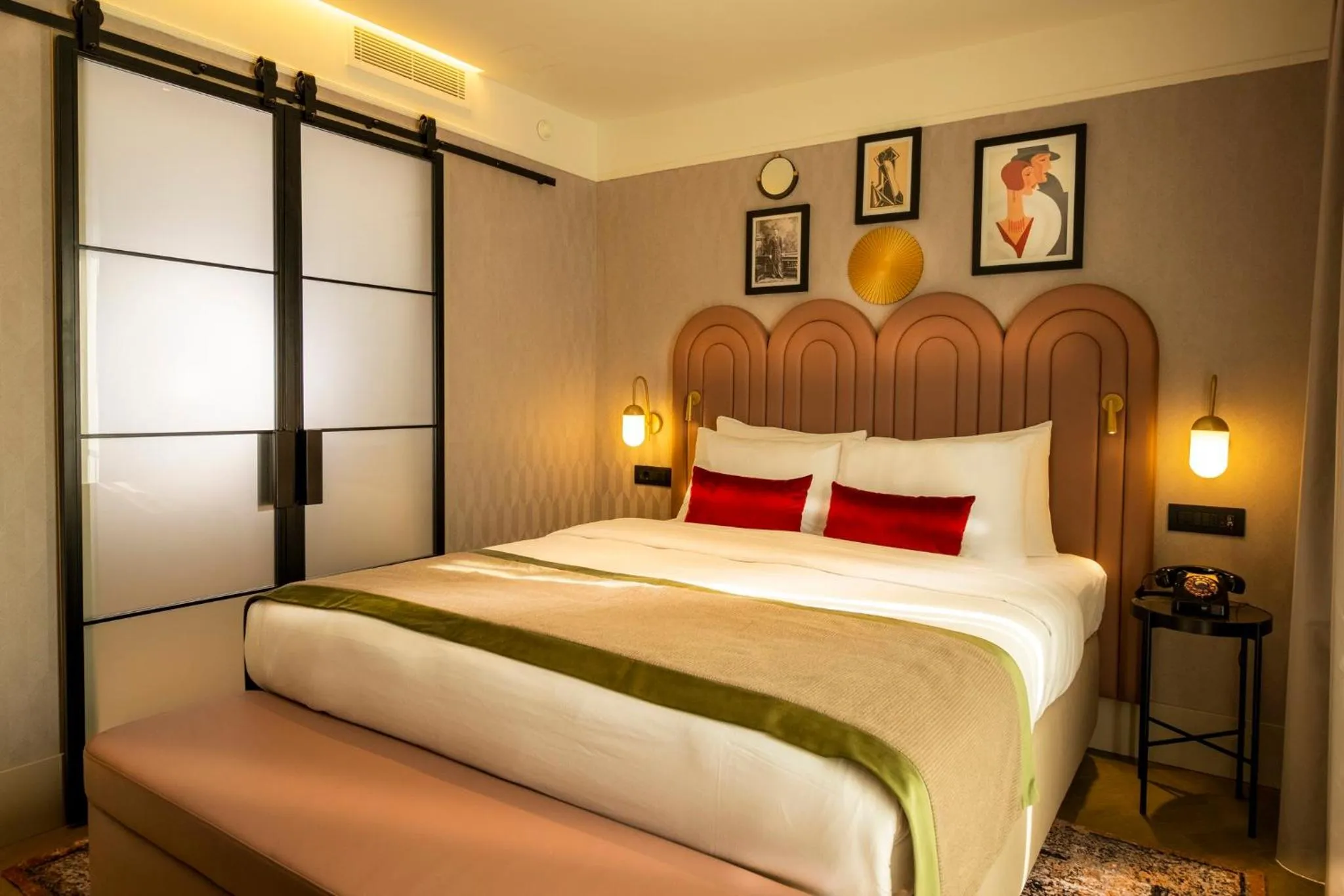Queen Suite in Hotel Indigo Belgrade by IHG