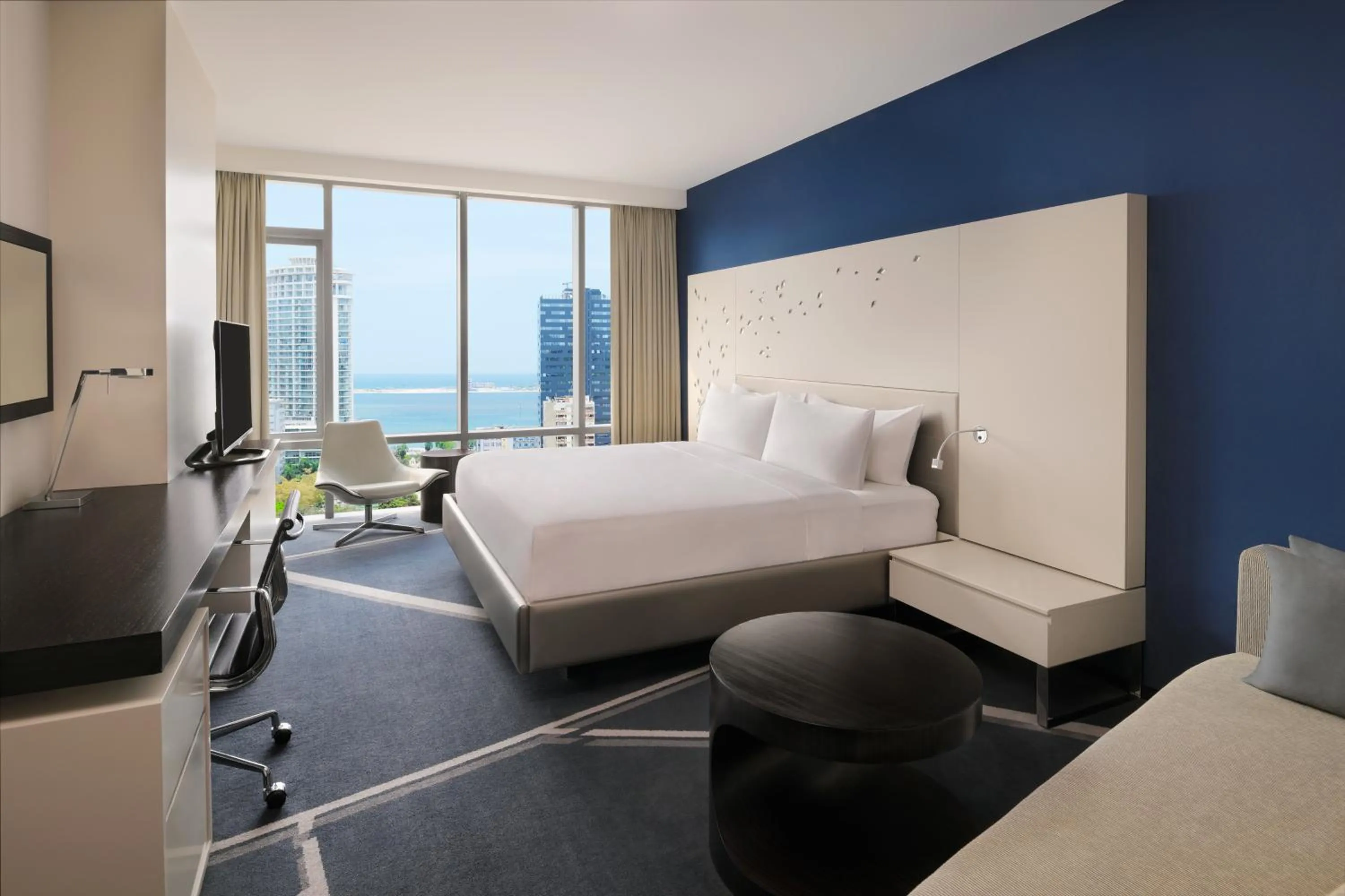 Classic King Room - Club Lounge Access in InterContinental Luanda Miramar by IHG