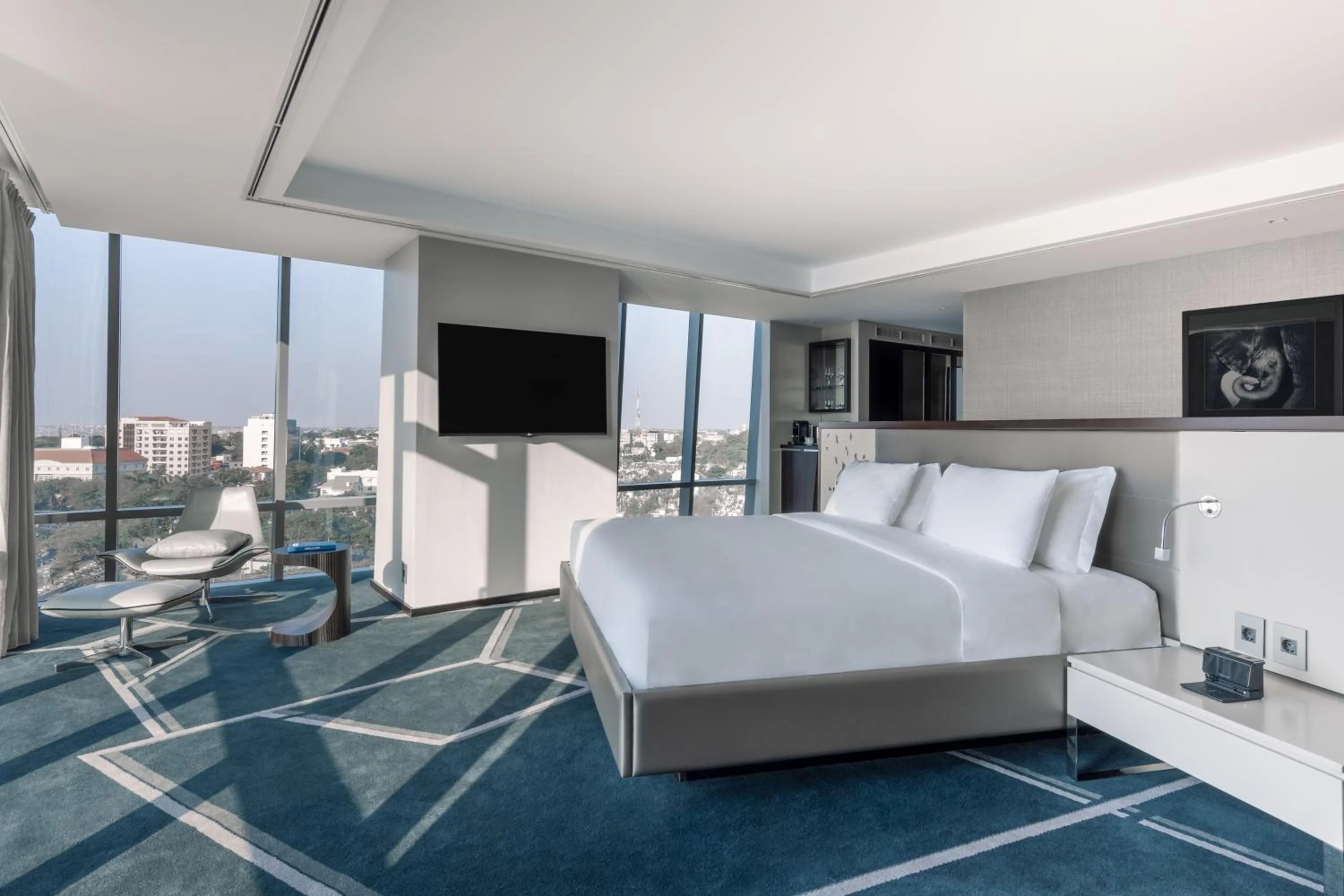 Premium King Room in InterContinental Luanda Miramar by IHG